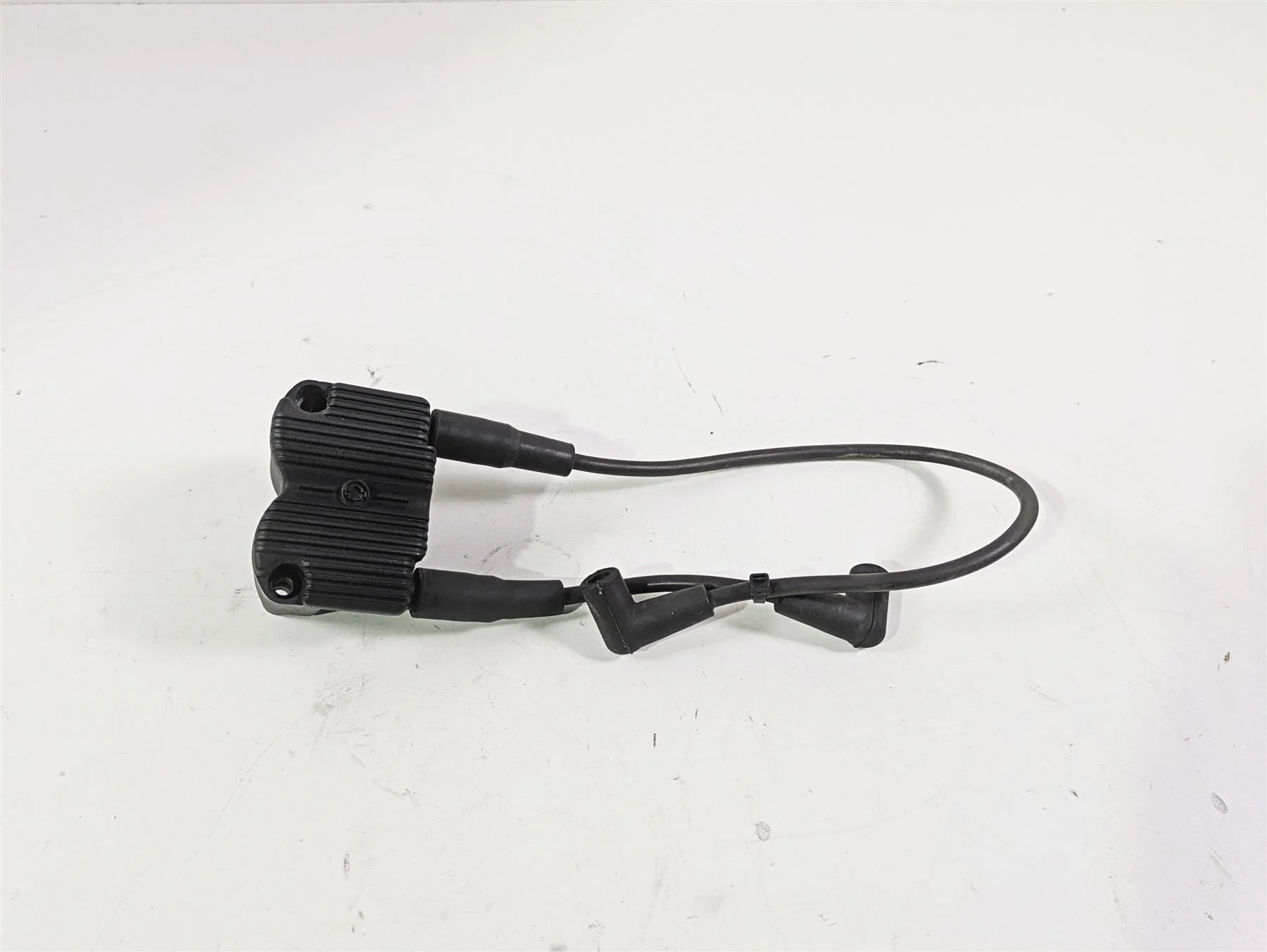 2010 Harley Dyna FXDB Street Bob Delphi Ignition Coil Wires Plug Set 31743-01