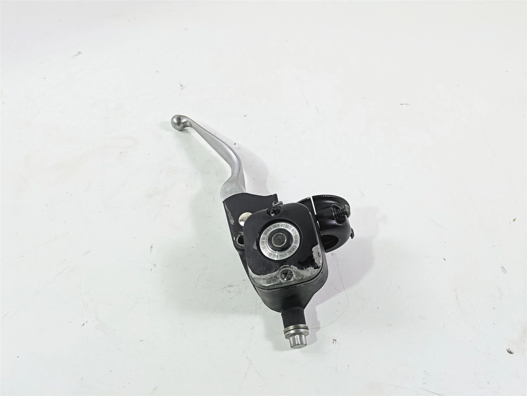 2010 Harley Dyna FXDB Street Bob Front Brake Master Cylinder 9/16" 45019-08B - Image 2