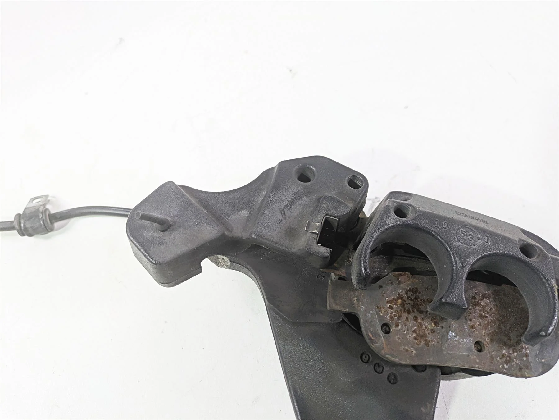 2010 Harley Dyna FXDB Street Bob Rear Brake Caliper + Line 40908-08 - Image 9