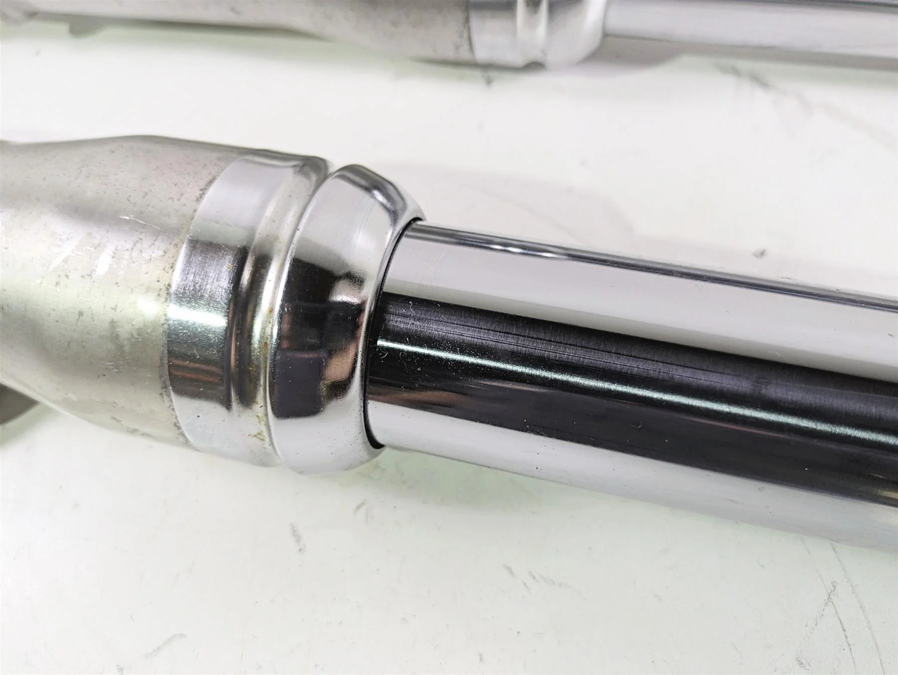 2010 Harley Dyna FXDB Street Bob Straight Front Fork Leg Set - 49mm 45947-06A - Image 2