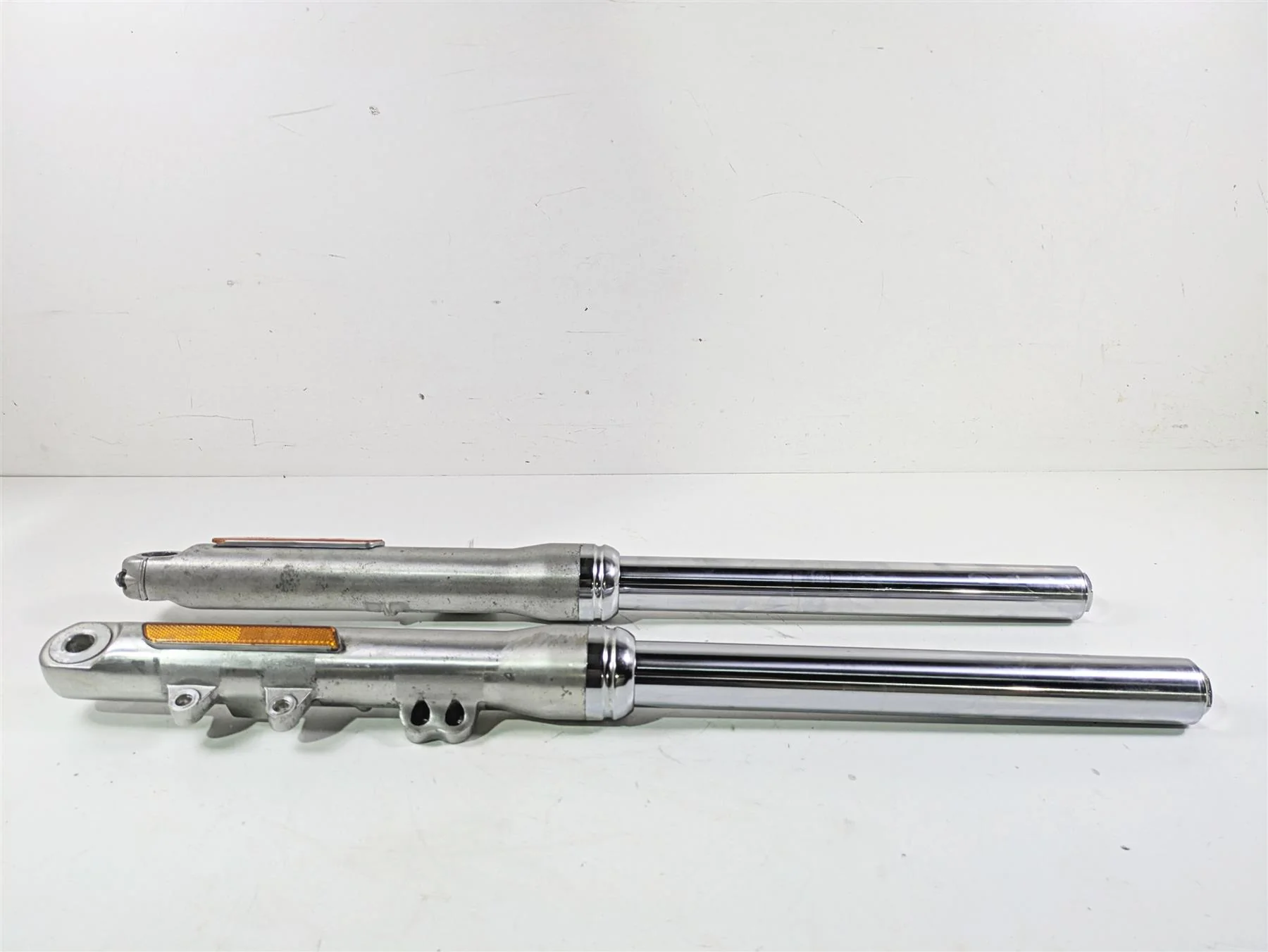 2010 Harley Dyna FXDB Street Bob Straight Front Fork Leg Set - 49mm 45947-06A - Image 8