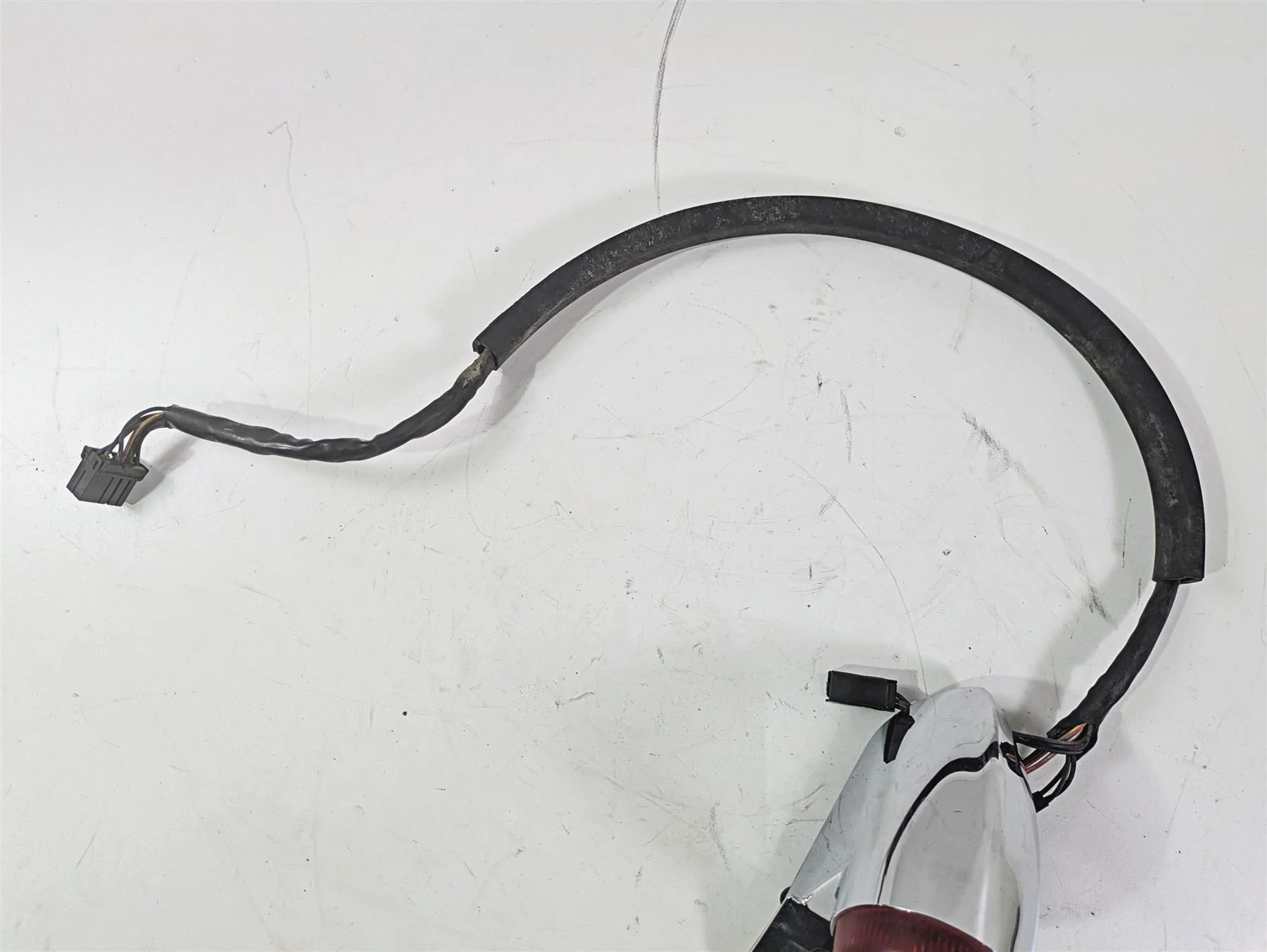 2010 Harley Dyna FXDB Street Bob Tail Light Brake Stop Lamp - Read 69598-09A - Image 12