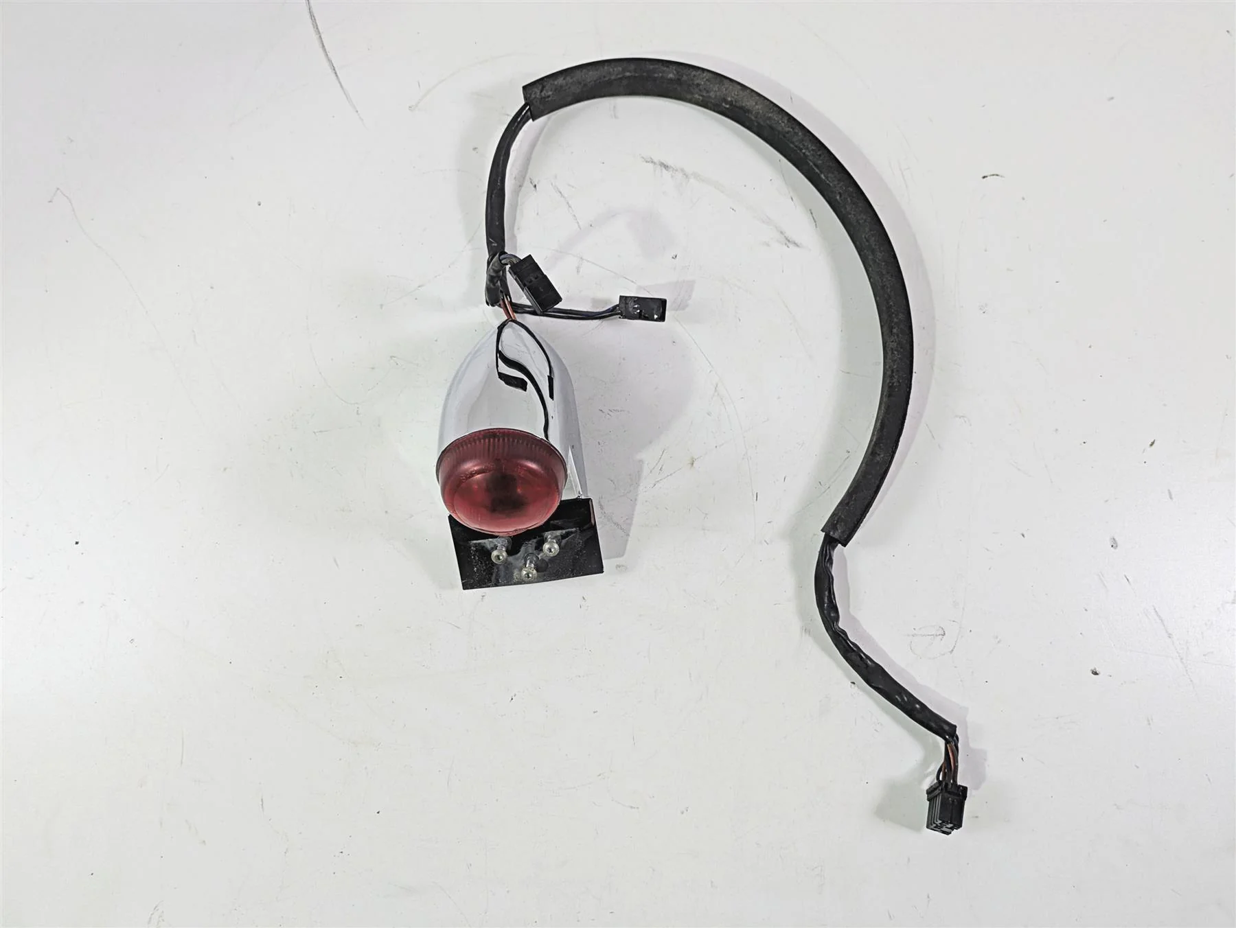 2010 Harley Dyna FXDB Street Bob Tail Light Brake Stop Lamp - Read 69598-09A - Image 2