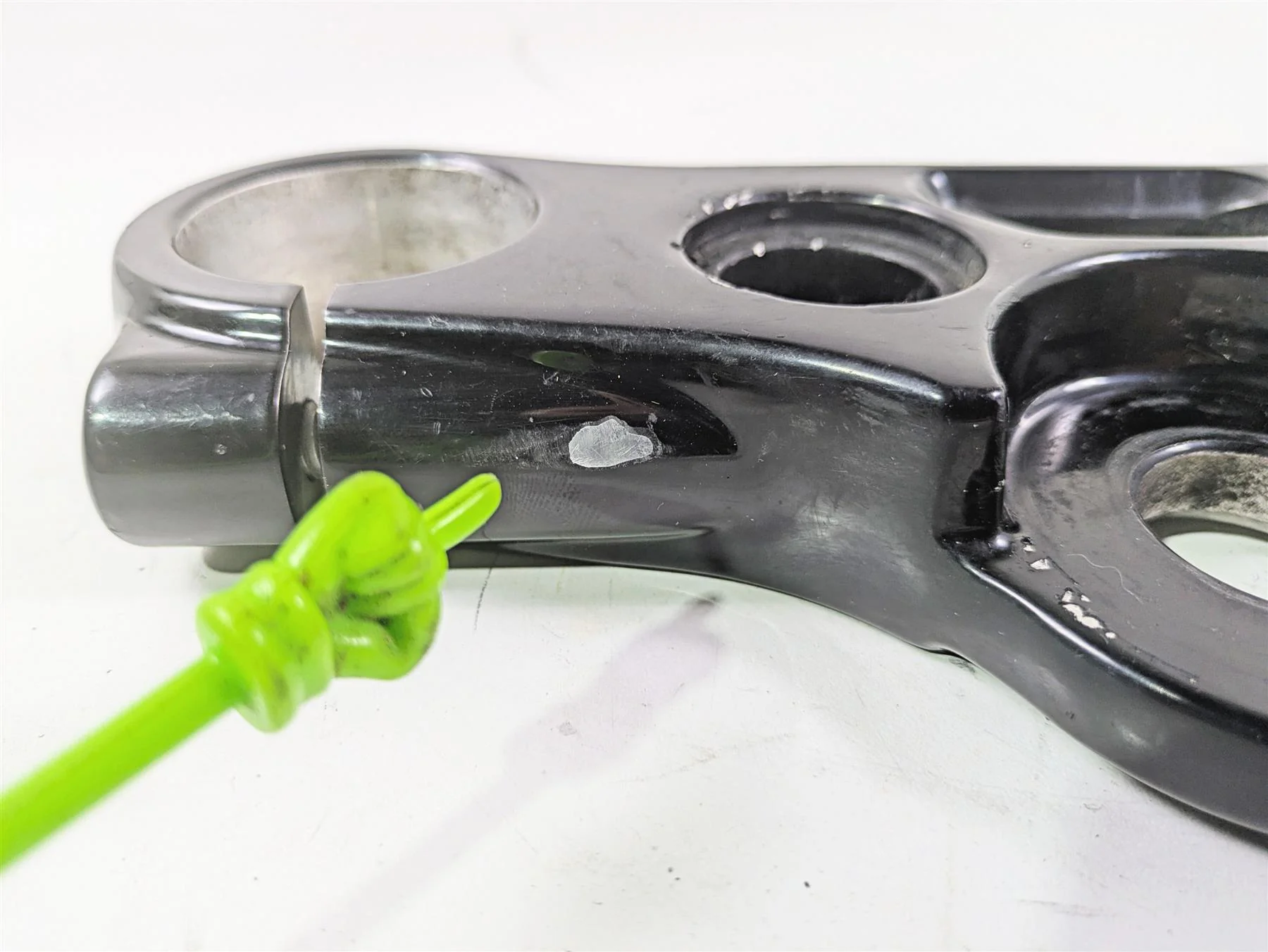 2010 Harley Dyna FXDB Street Bob Upper Triple Tree Steering Clamp 46857-08 - Image 5