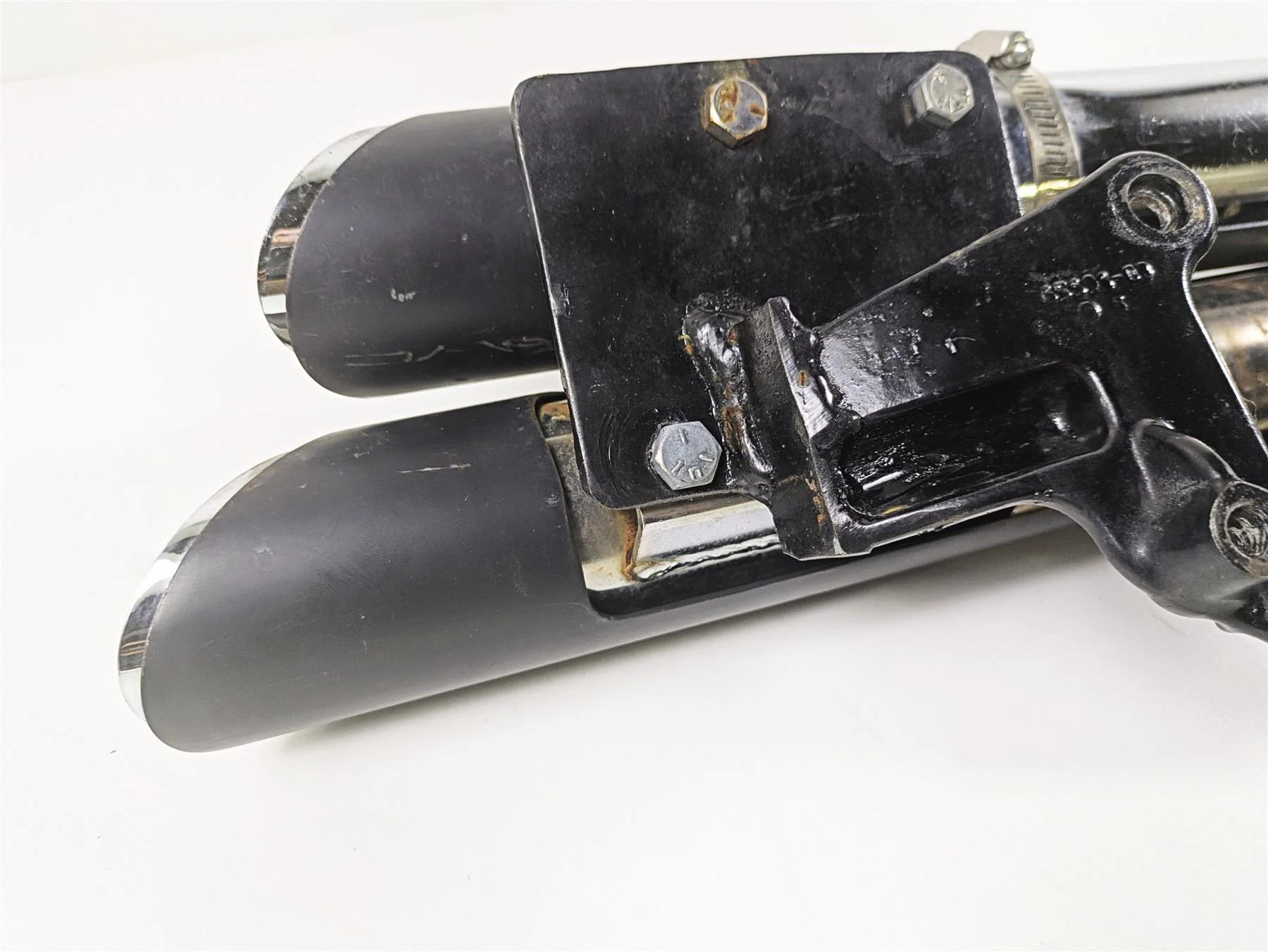 2010 Harley Dyna FXDB Street Bob Vance Hines Shortshots Exhaust - Read 47333 - Image 3