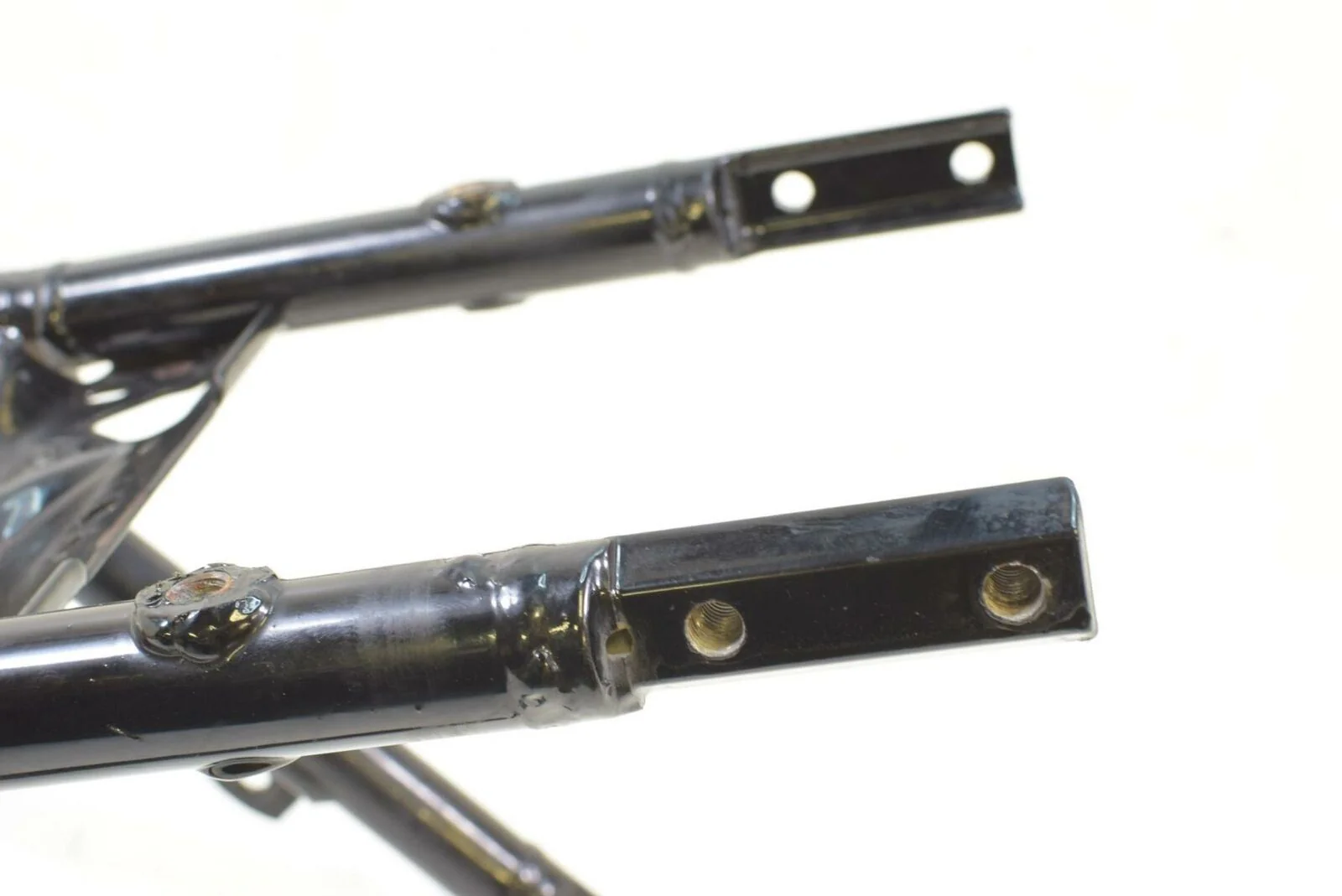 2010 Harley Touring FLHTCU Electra Glide Rear Subframe Sub Frame 48079-09BHP - Image 5