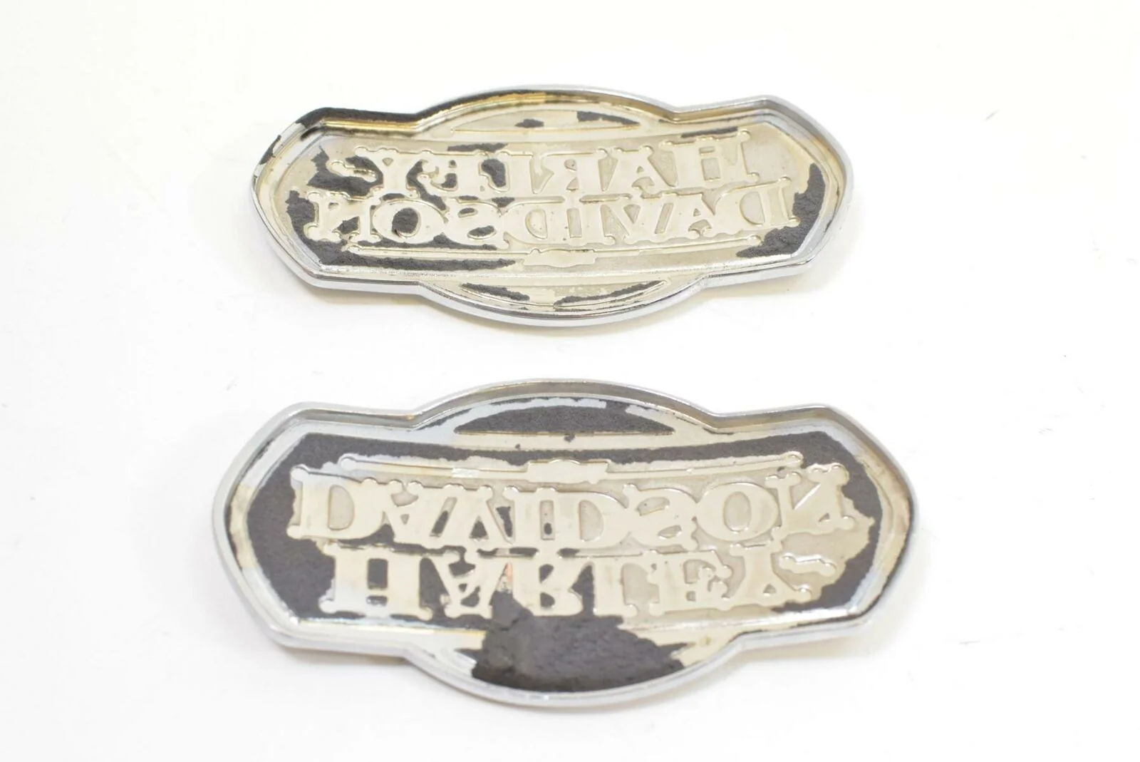 2010 Harley Touring FLHTCU Electra Glide Tank Emblems 62286-08 - Image 5