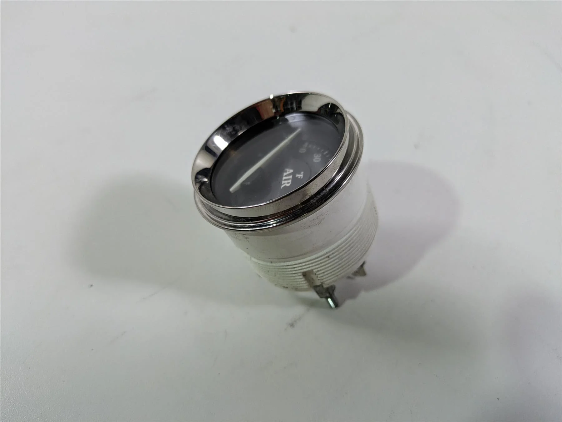 2010 Harley Touring FLHTK Electra Glide Air Temperature Temp Gauge 74689-10 - Image 3