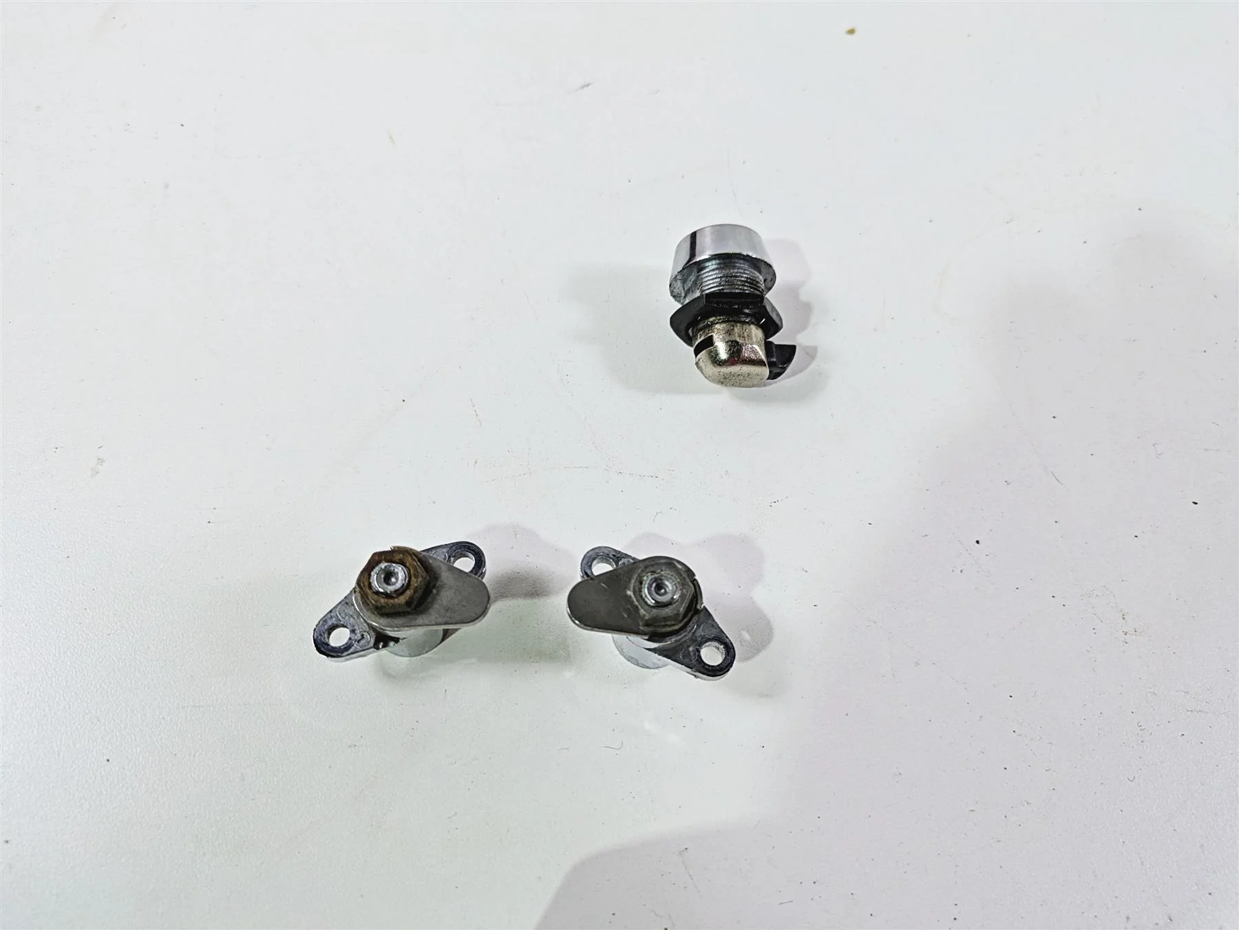 2010 Harley Touring FLHTK Electra Glide Ignition Switch Key Lock Set 71572-06 - Image 11