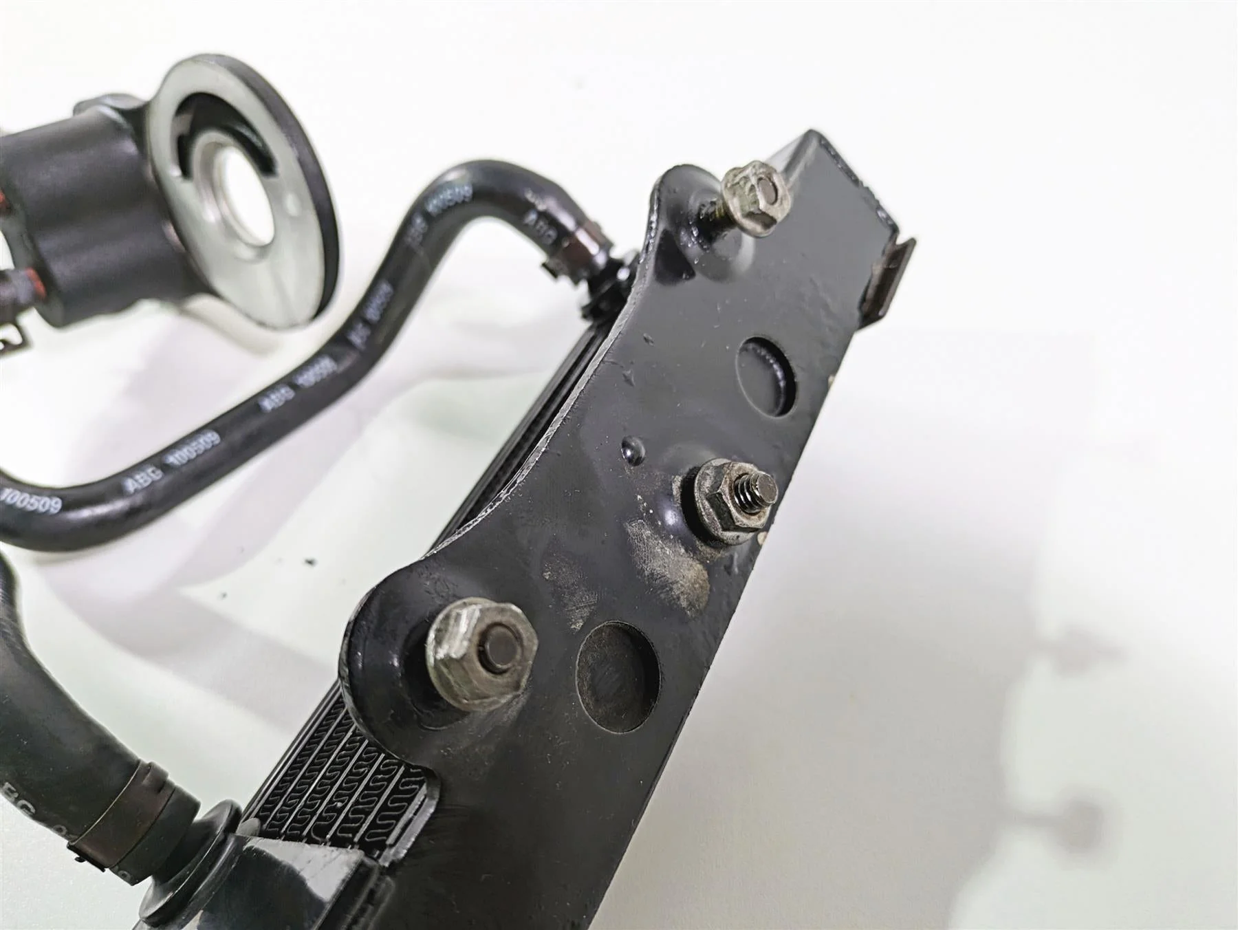 2010 Harley Touring FLHTK Electra Glide Oil Cooler & Flange 63083-11A - Image 8