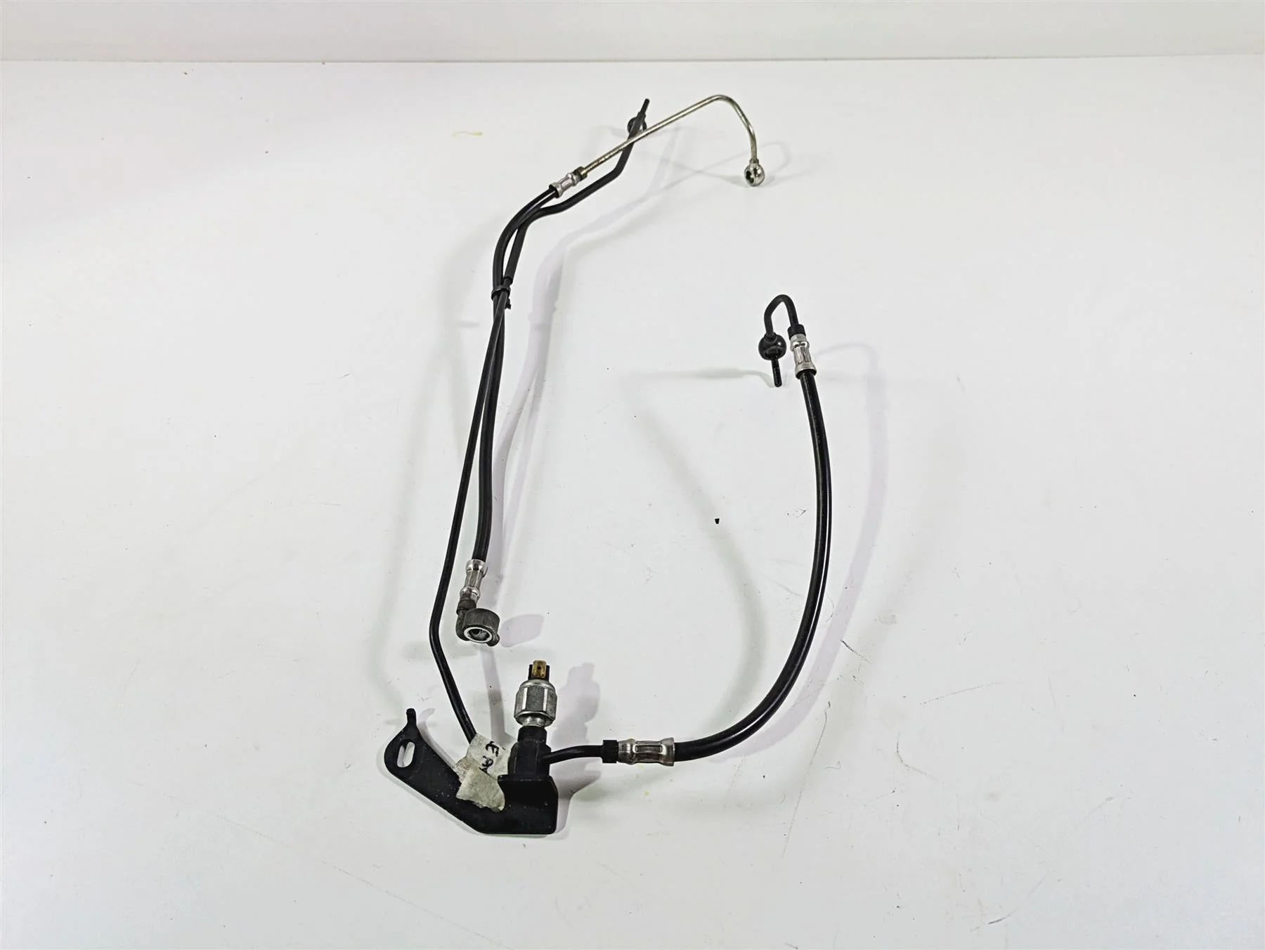 2010 Harley Touring FLHTK Electra Glide Rear Abs Brake Line Set 40611-09 - Image 2