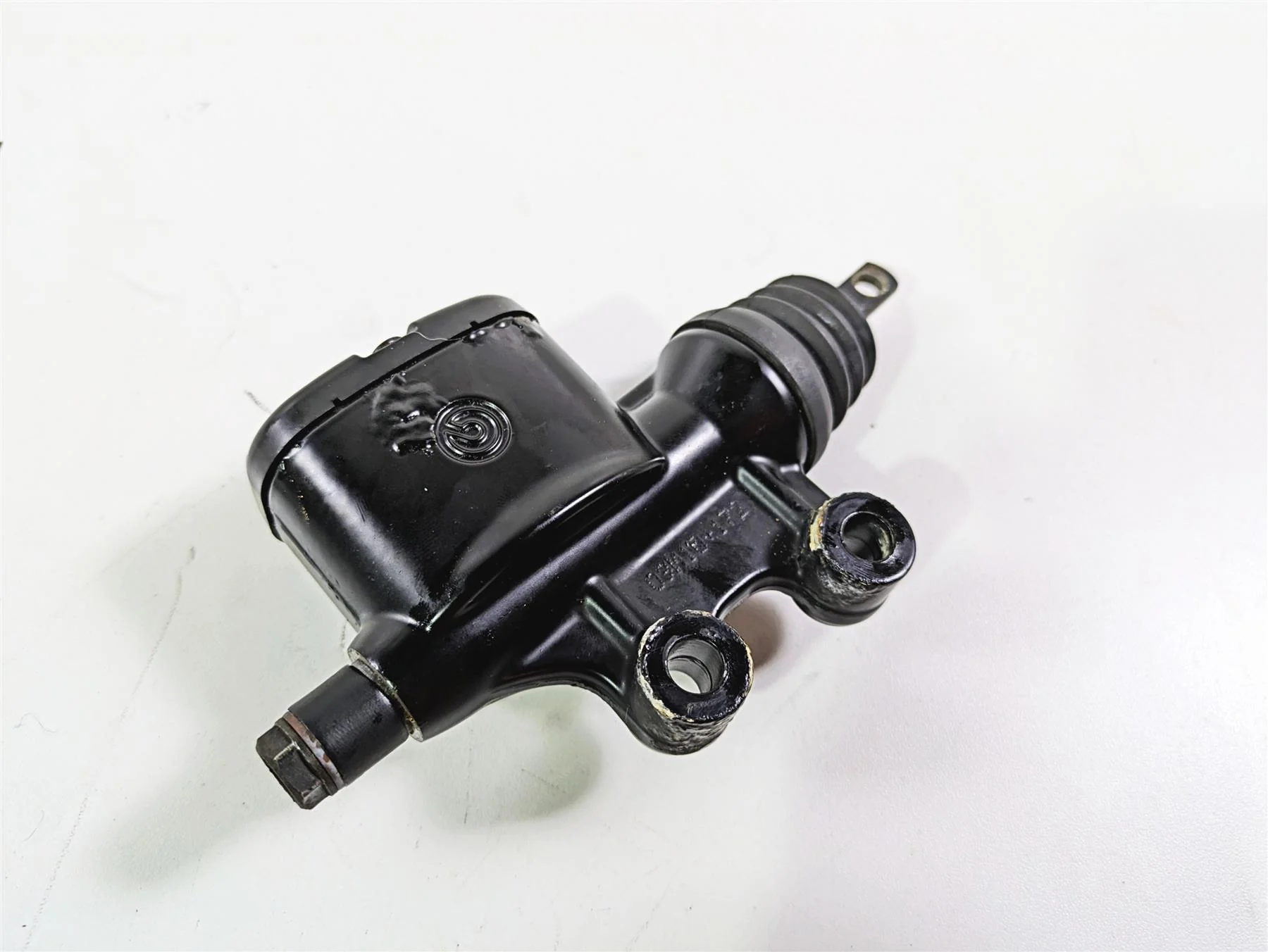 2010 Harley Touring FLHTK Electra Glide Rear Brake Master Cylinder 41763-08C - Image 12