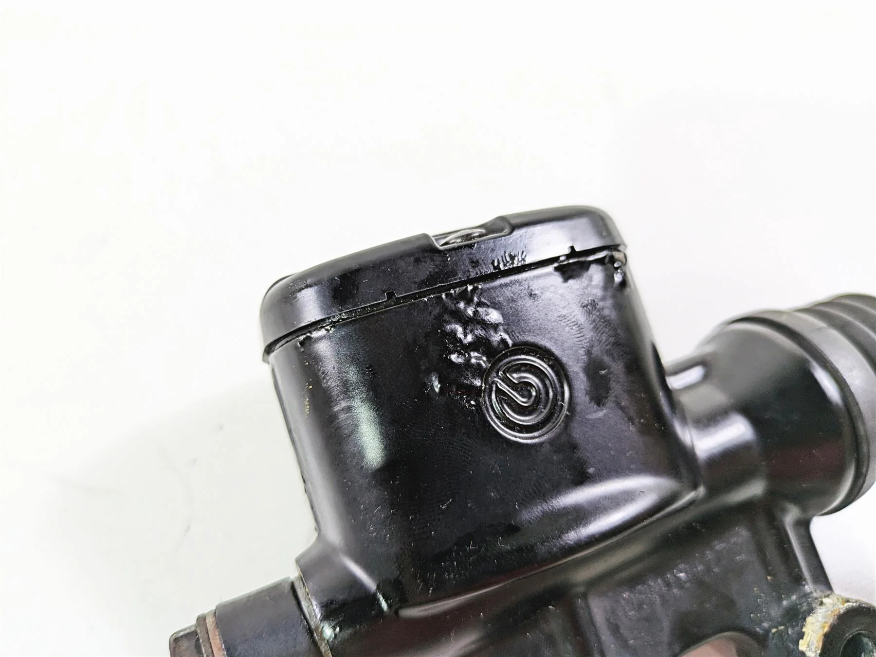 2010 Harley Touring FLHTK Electra Glide Rear Brake Master Cylinder 41763-08C - Image 6