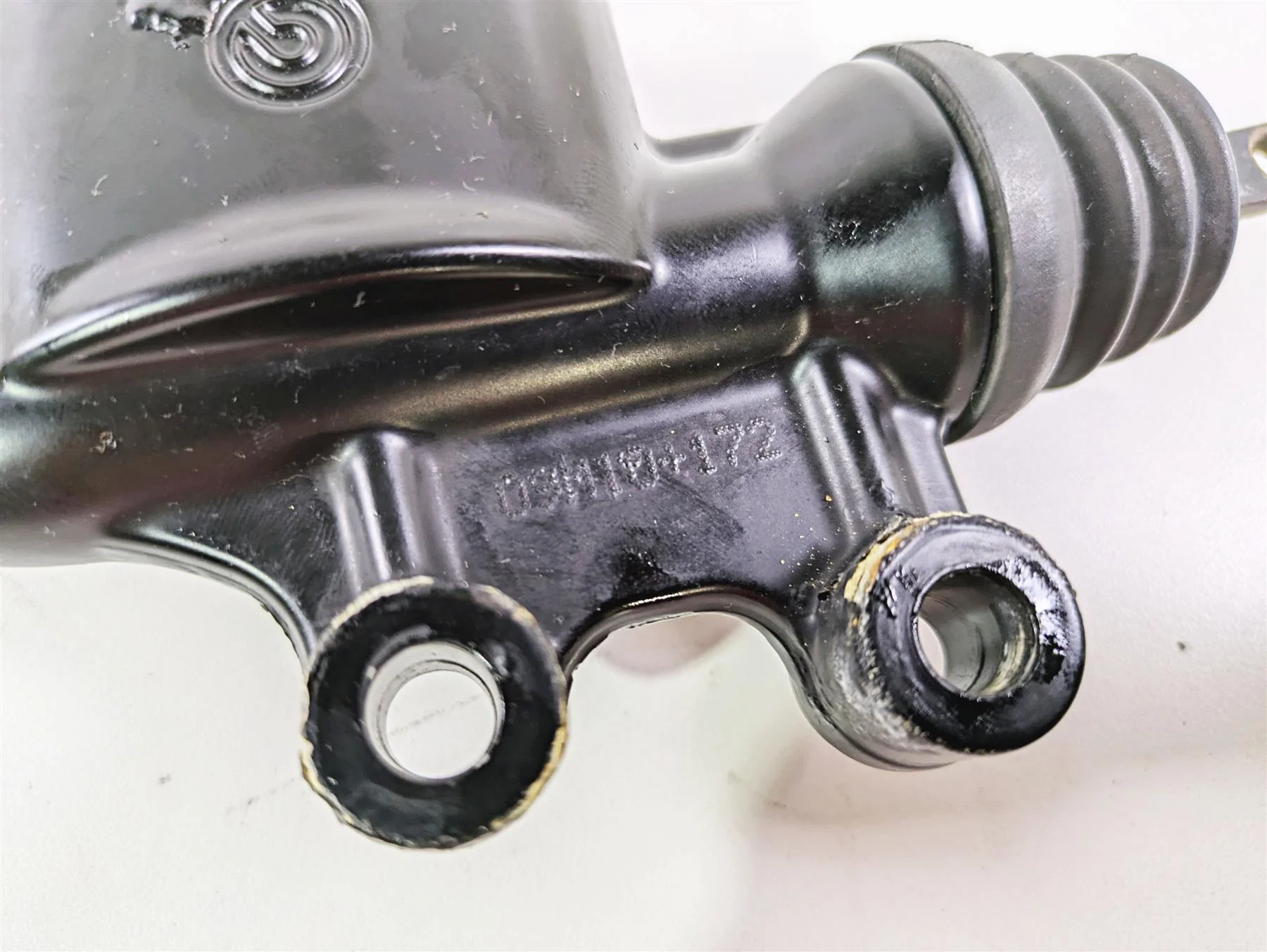 2010 Harley Touring FLHTK Electra Glide Rear Brake Master Cylinder 41763-08C - Image 8