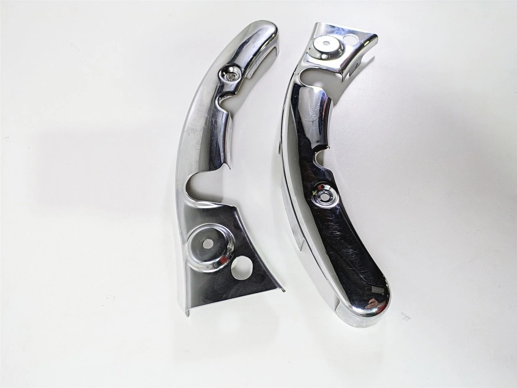 2010 Harley Touring FLHTK Electra Glide Rear Chrome Cover Struts Braces 47526-09 - Image 2