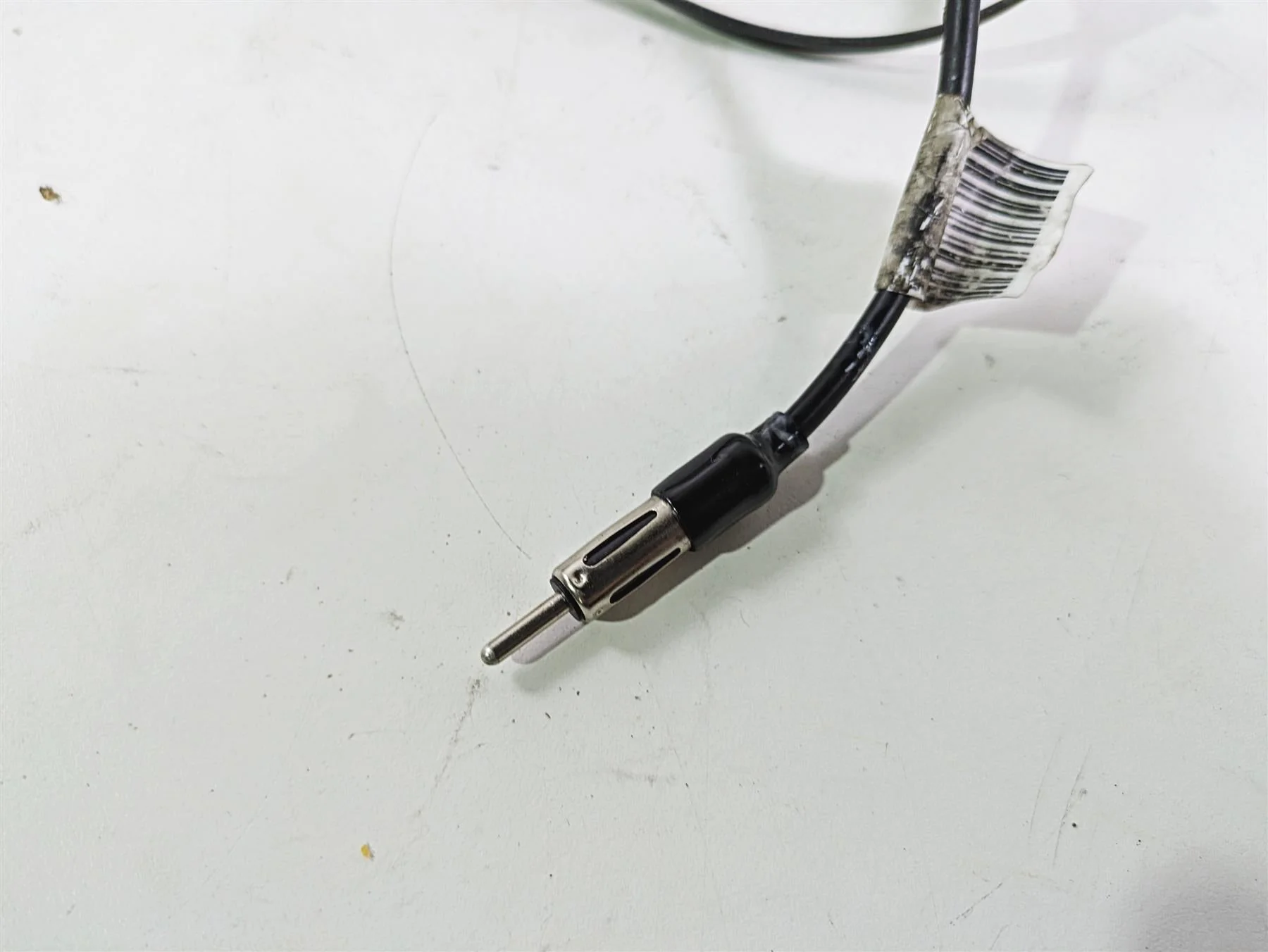 2010 Harley Touring FLHX Street Glide Audio Hidden Antenna 76000863 - Image 12