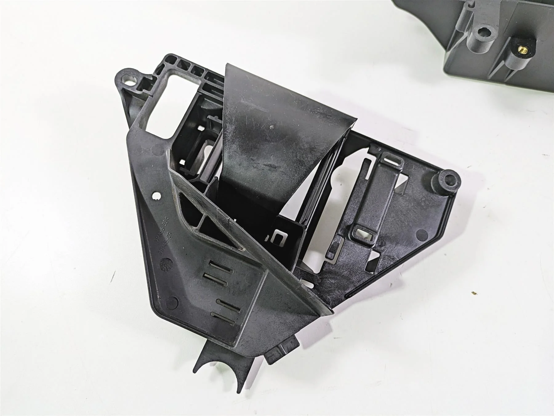 2010 Harley Touring FLHX Street Glide Battery Tray & Electric Holders 66281-09B - Image 5