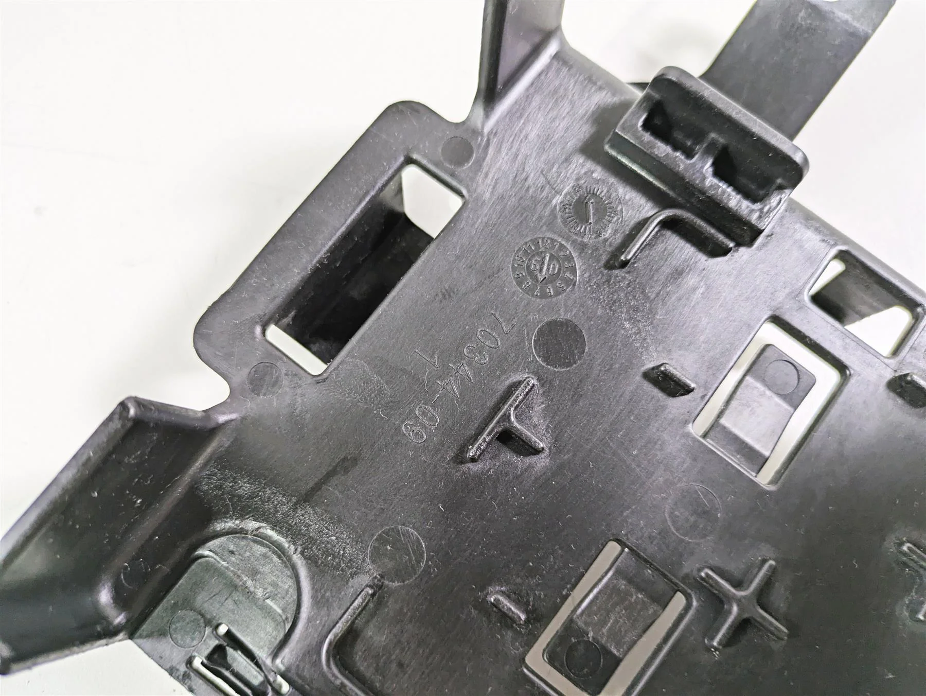 2010 Harley Touring FLHX Street Glide Battery Tray & Electric Holders 66281-09B - Image 8