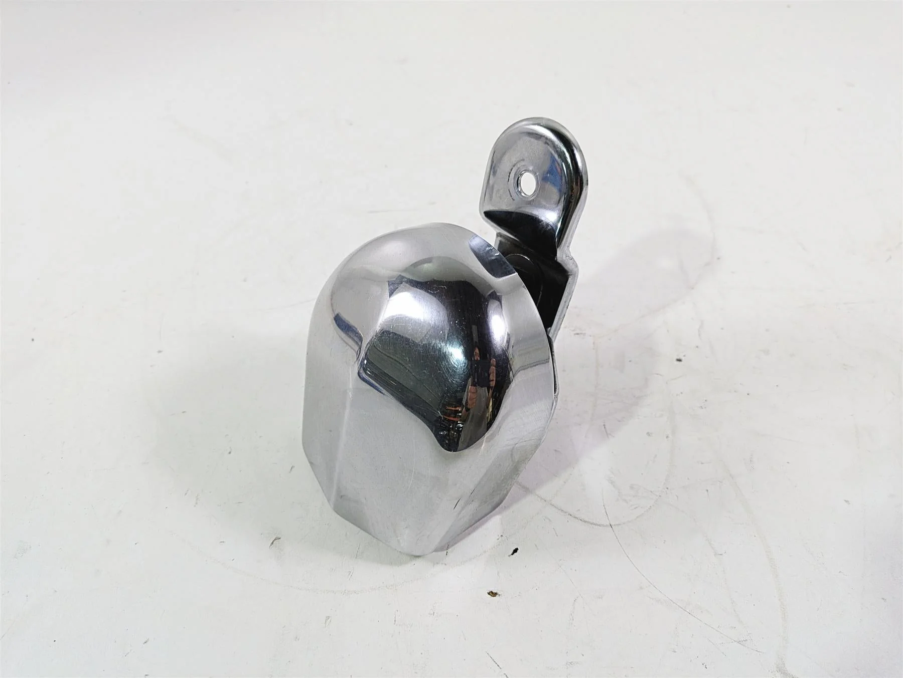 2010 Harley Touring FLHX Street Glide Horn & Chrome Cover 61300478A - Image 12