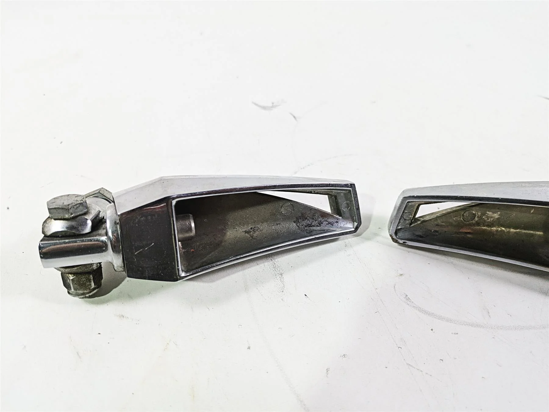 2010 Harley Touring FLHX Street Glide Kuryakyn Phantom Footpegs 16201867 - Image 5