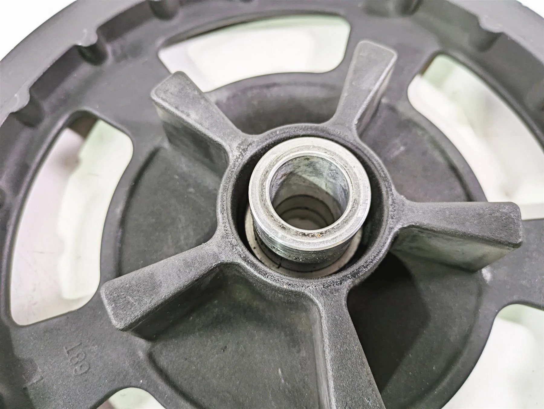 2010 Harley Touring FLHX Street Glide Rear Belt Sprocket Pulley 68T 1" 37781-09 - Image 10