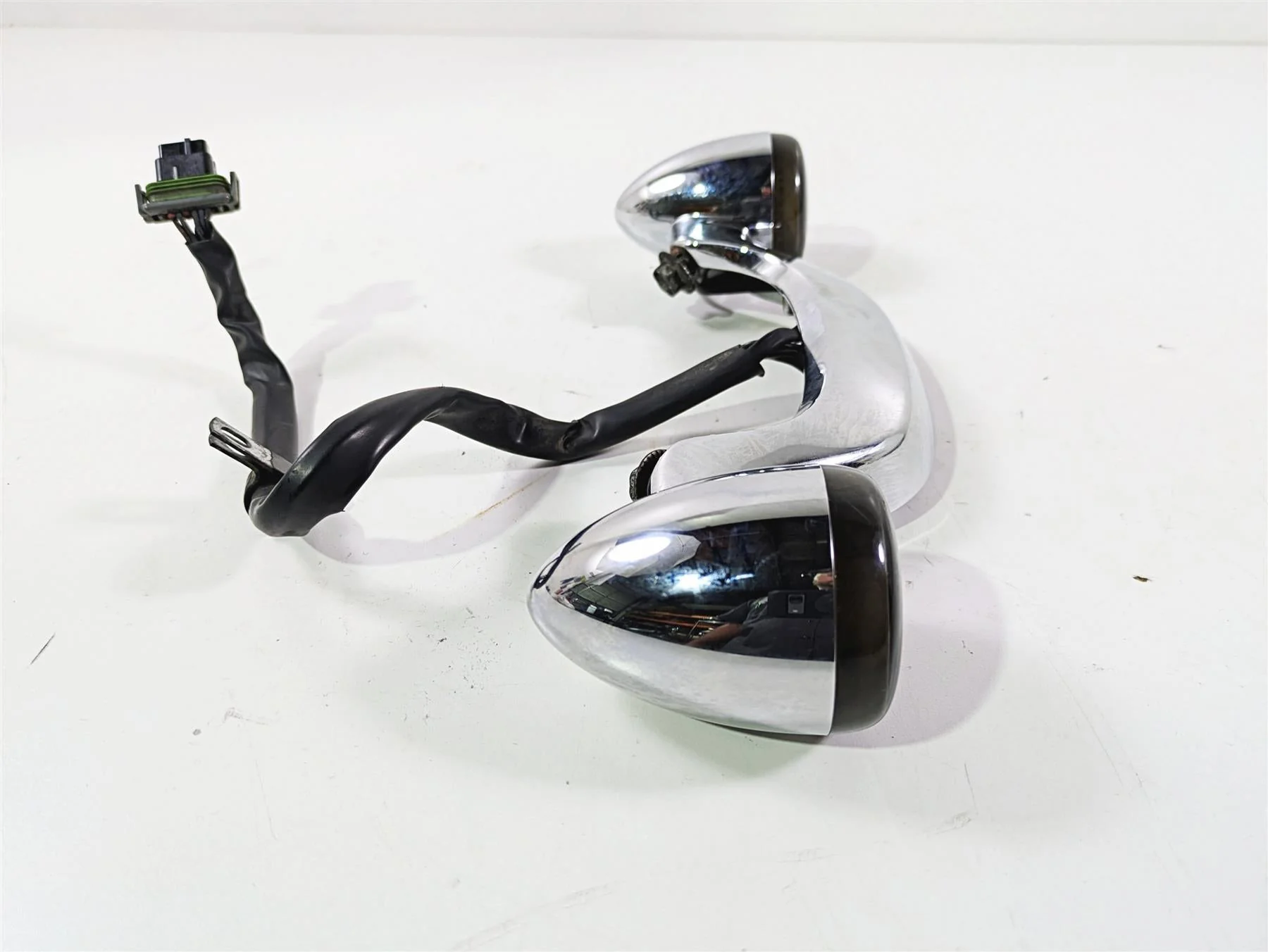 2010 Harley Touring FLHX Street Glide Rear Blinker Turn Signal Set 73314-10 - Image 4