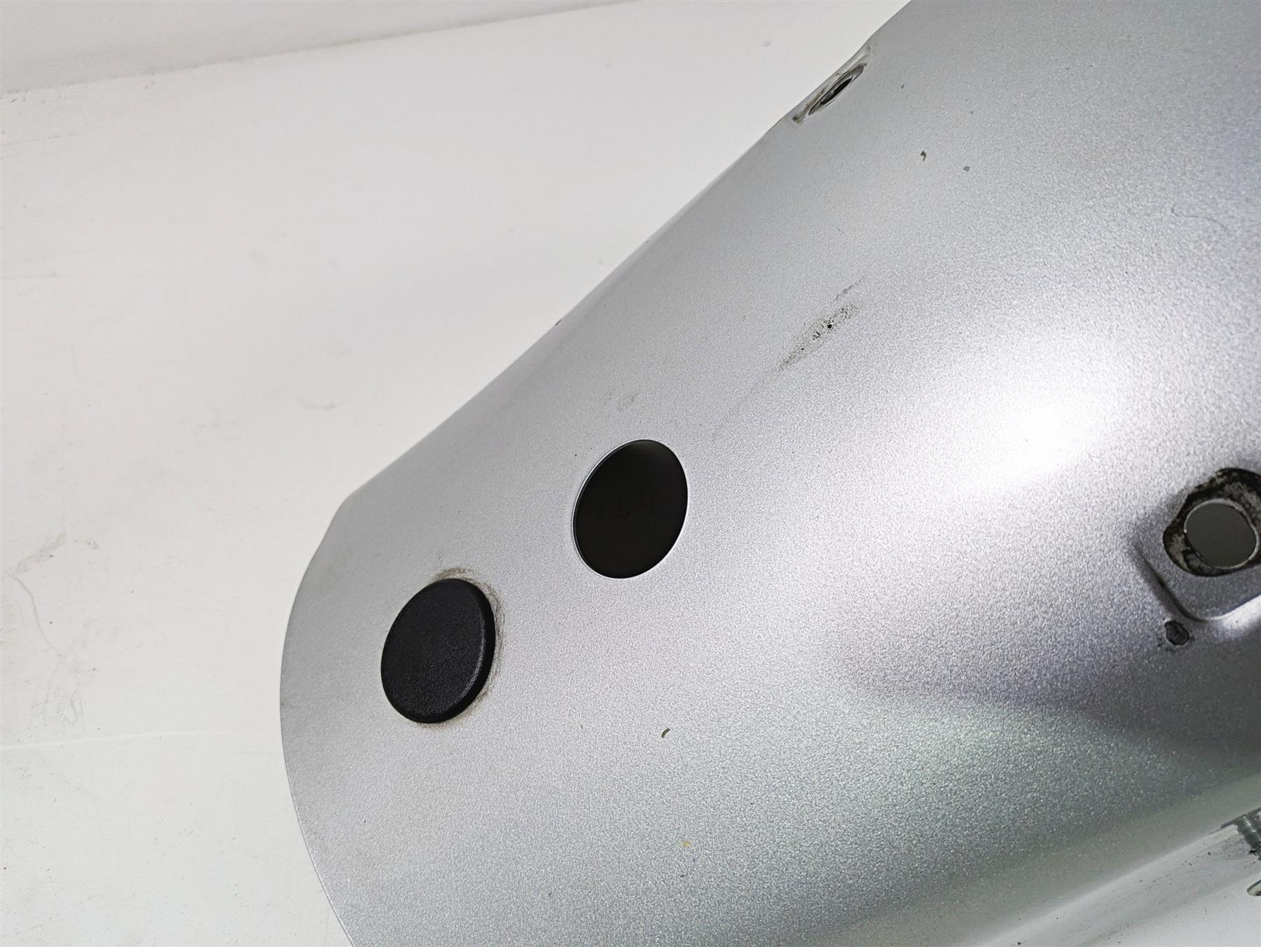 2010 Harley Touring FLHX Street Glide Rear Fender Silver 60575-10A - Image 10