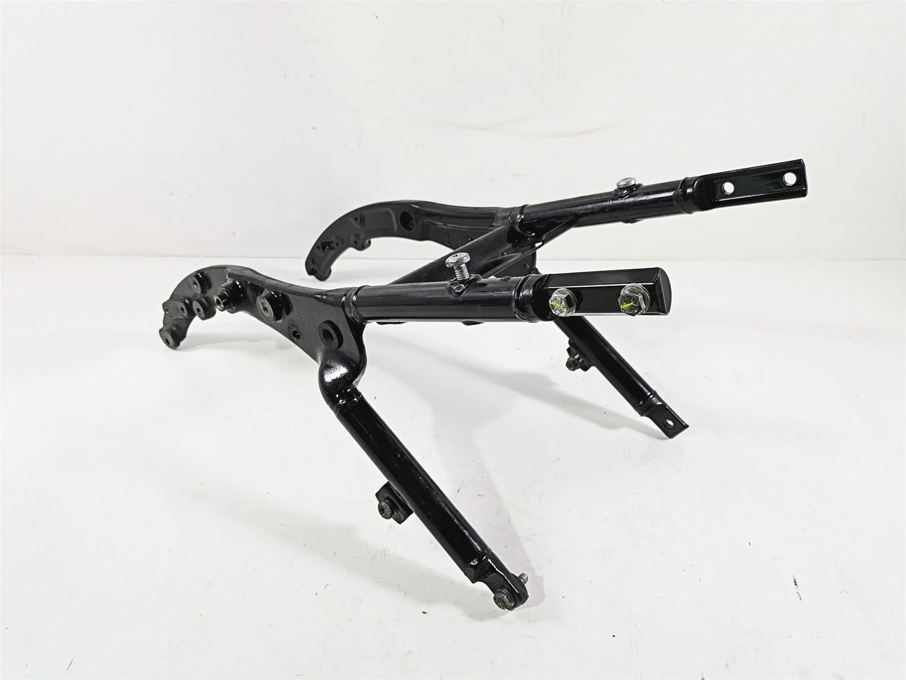 2010 Harley Touring FLHX Street Glide Rear Sub Frame Subframe 48079-09BHP - Image 11