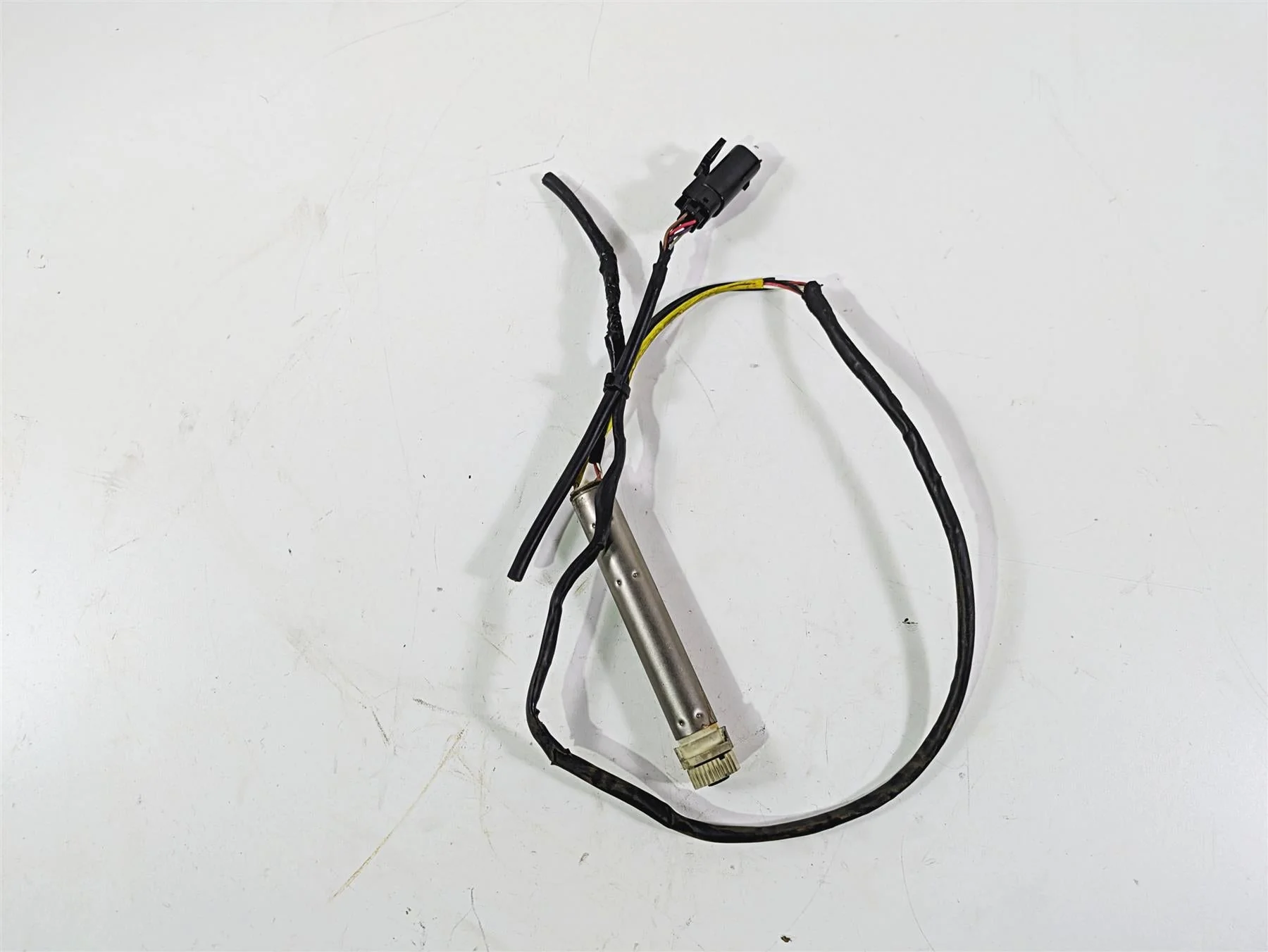 2010 Harley Touring FLHX Street Glide Ride By Wire Throttle Sensor 32305-08A - Image 11
