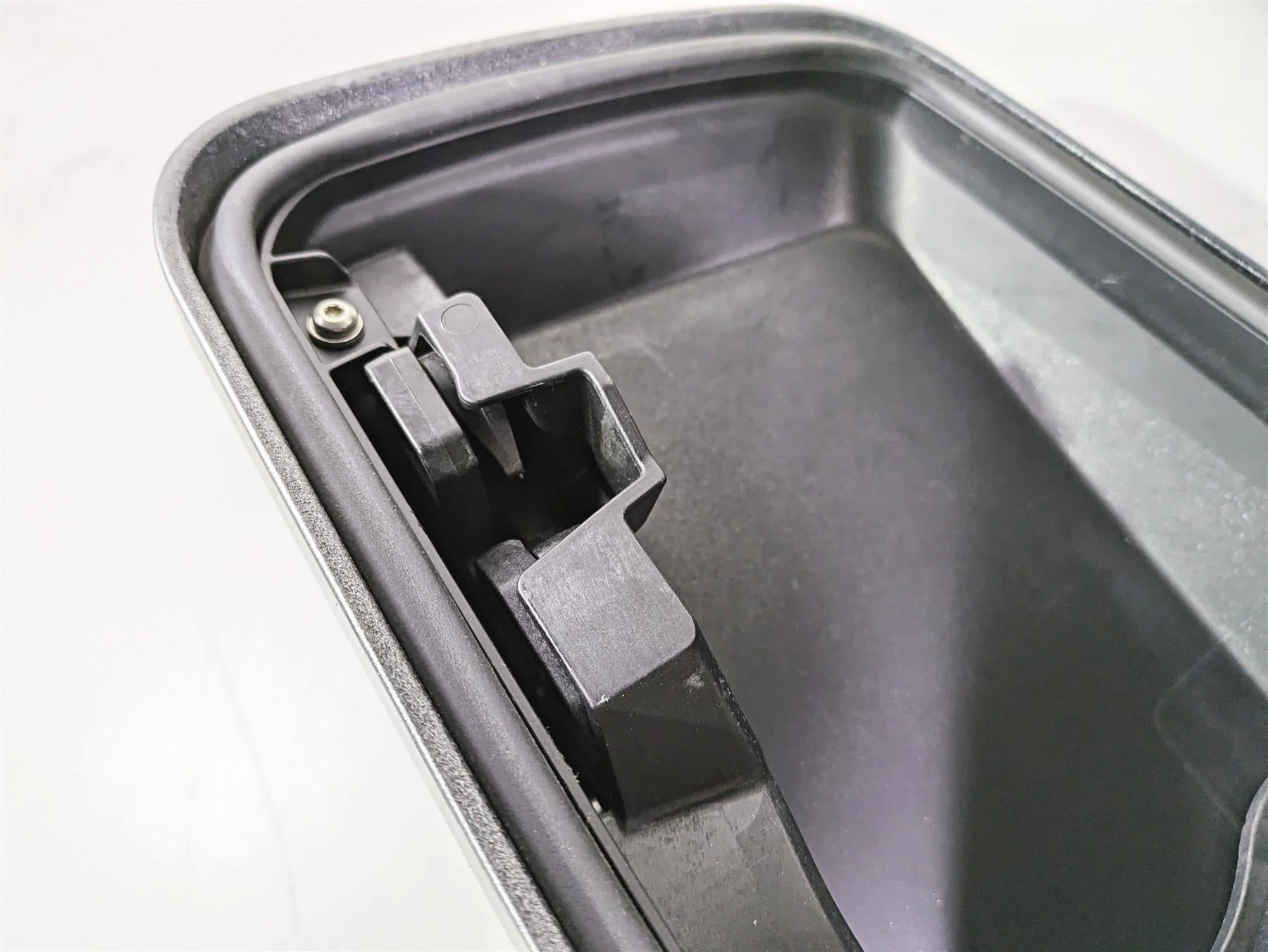 2010 Harley Touring FLHX Street Glide Right Saddlebag Saddle Bag READ 90752-93 - Image 12