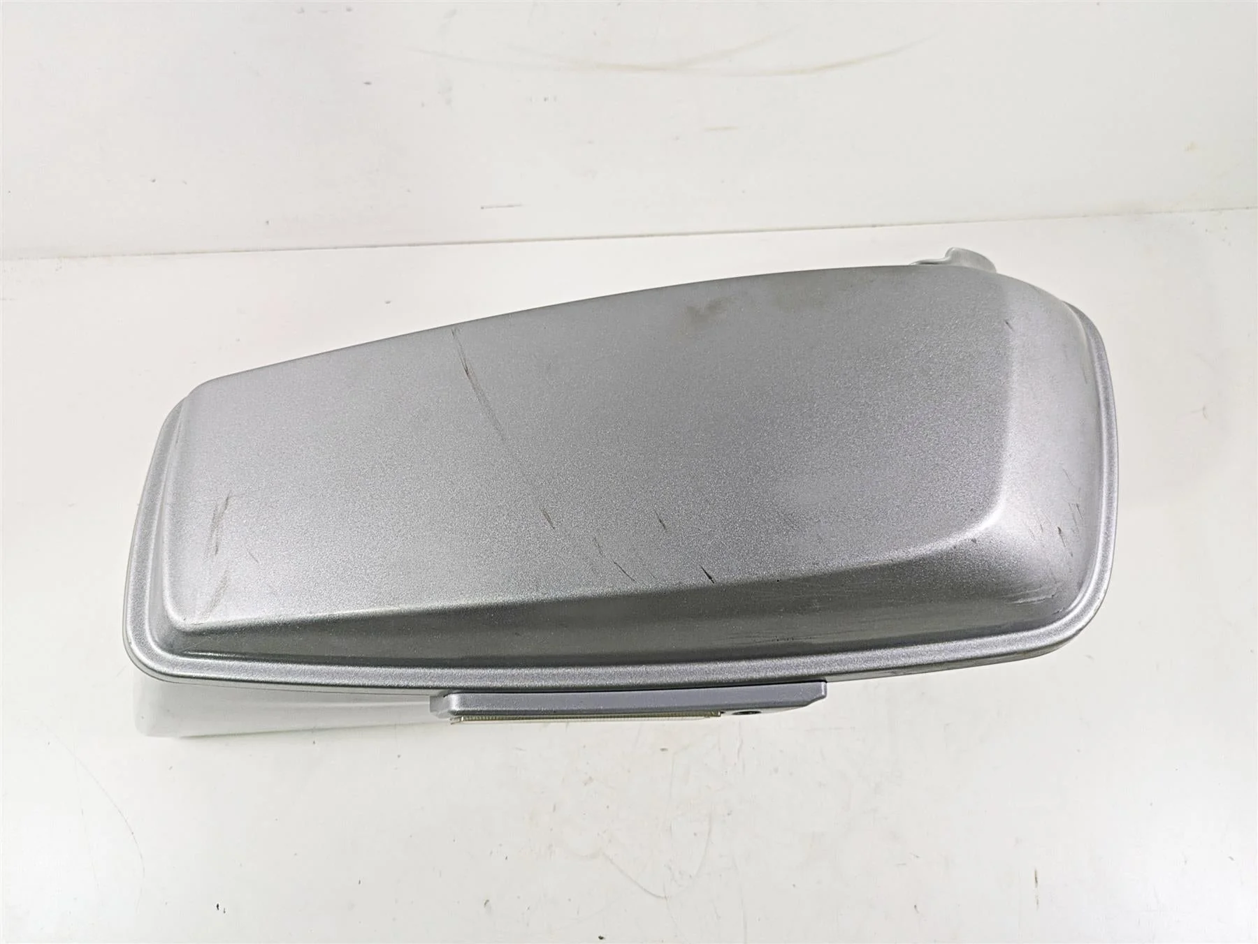 2010 Harley Touring FLHX Street Glide Right Saddlebag Saddle Bag READ 90752-93 - Image 5