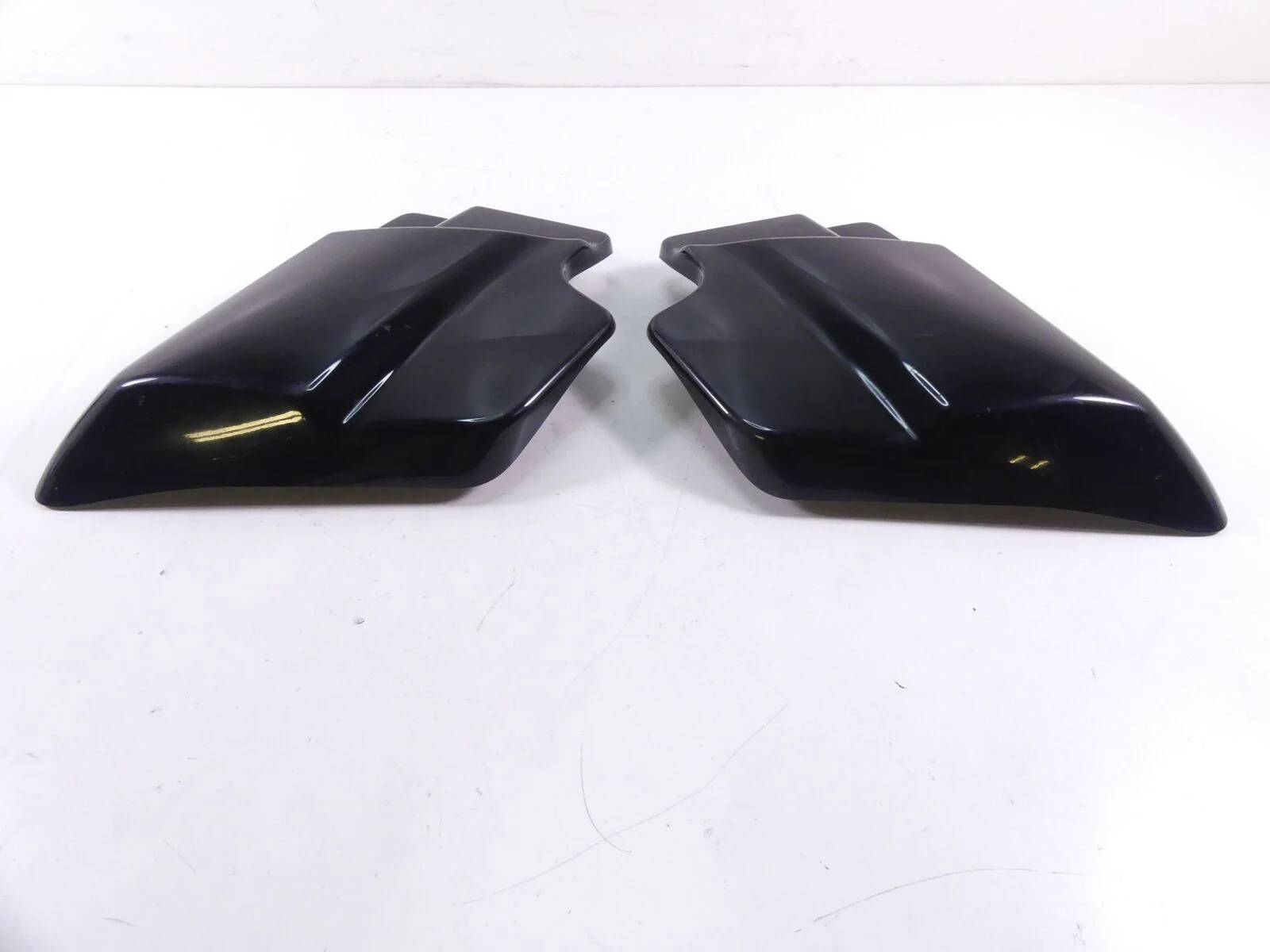 2010 Harley Touring FLHX Street Glide Side Cover Set -Domestic Black 66048-09A - Image 4