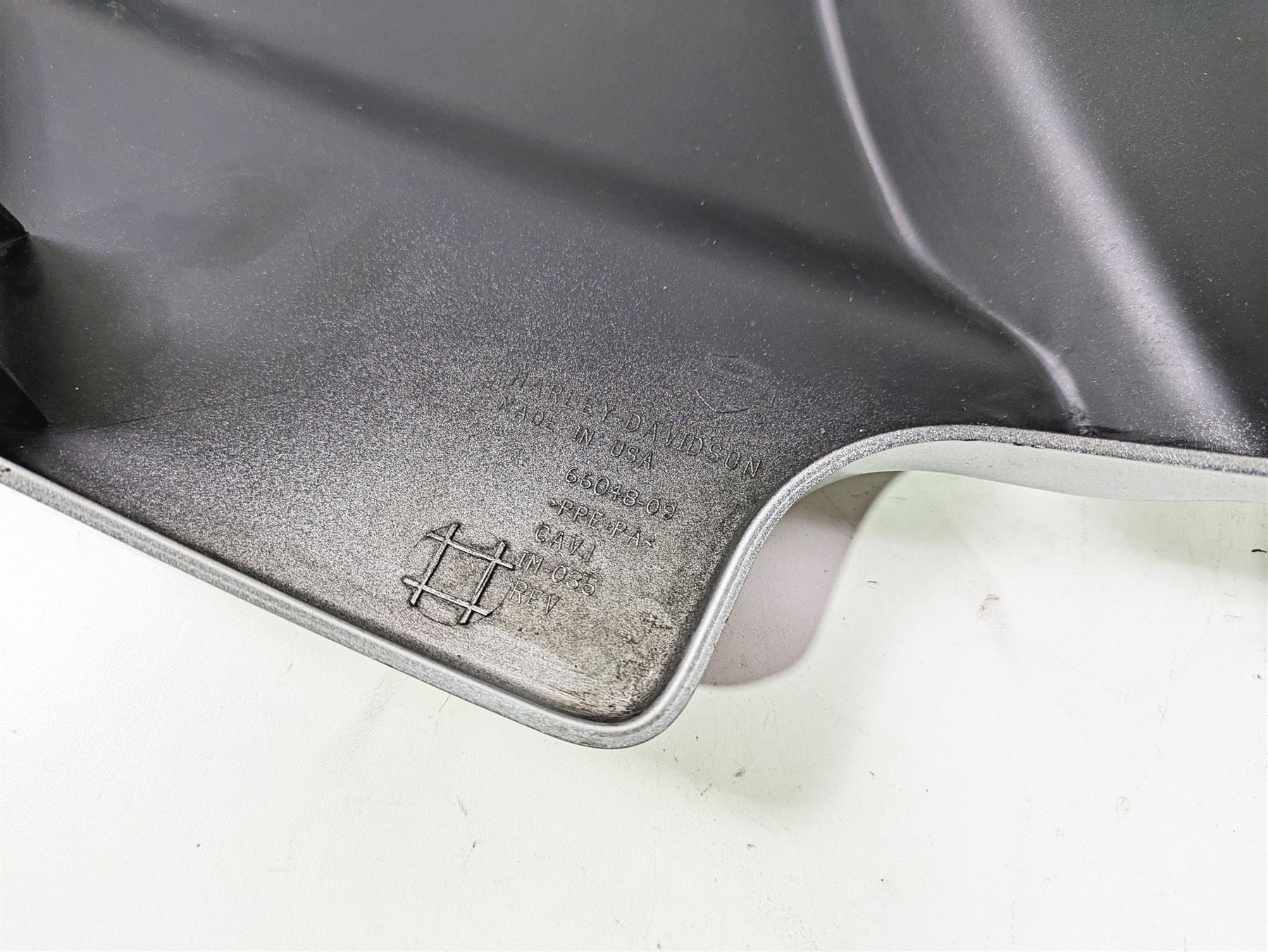 2010 Harley Touring FLHX Street Glide Side Cover Set Silver 66048-09A 66250-09 - Image 7