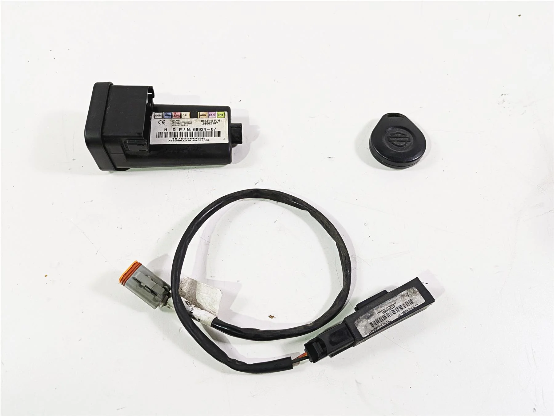 2010 Harley Touring FLHX Street Glide Tssm Security Mod Fob Antenna 68924-07