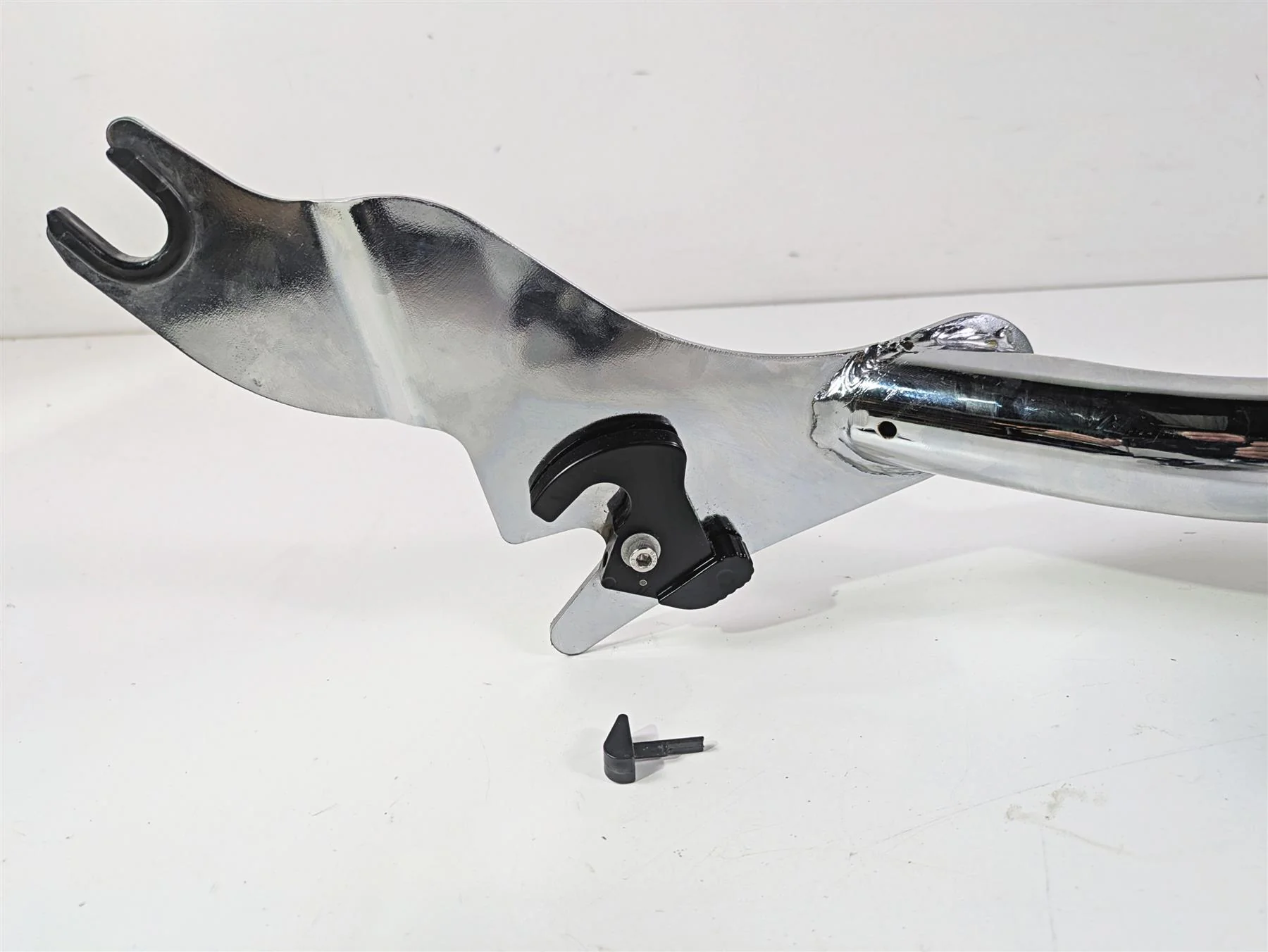 2010 Harley Touring FLHXSE CVO Street Glide 29" Sissybar Backrest + Mounts Read - Image 9