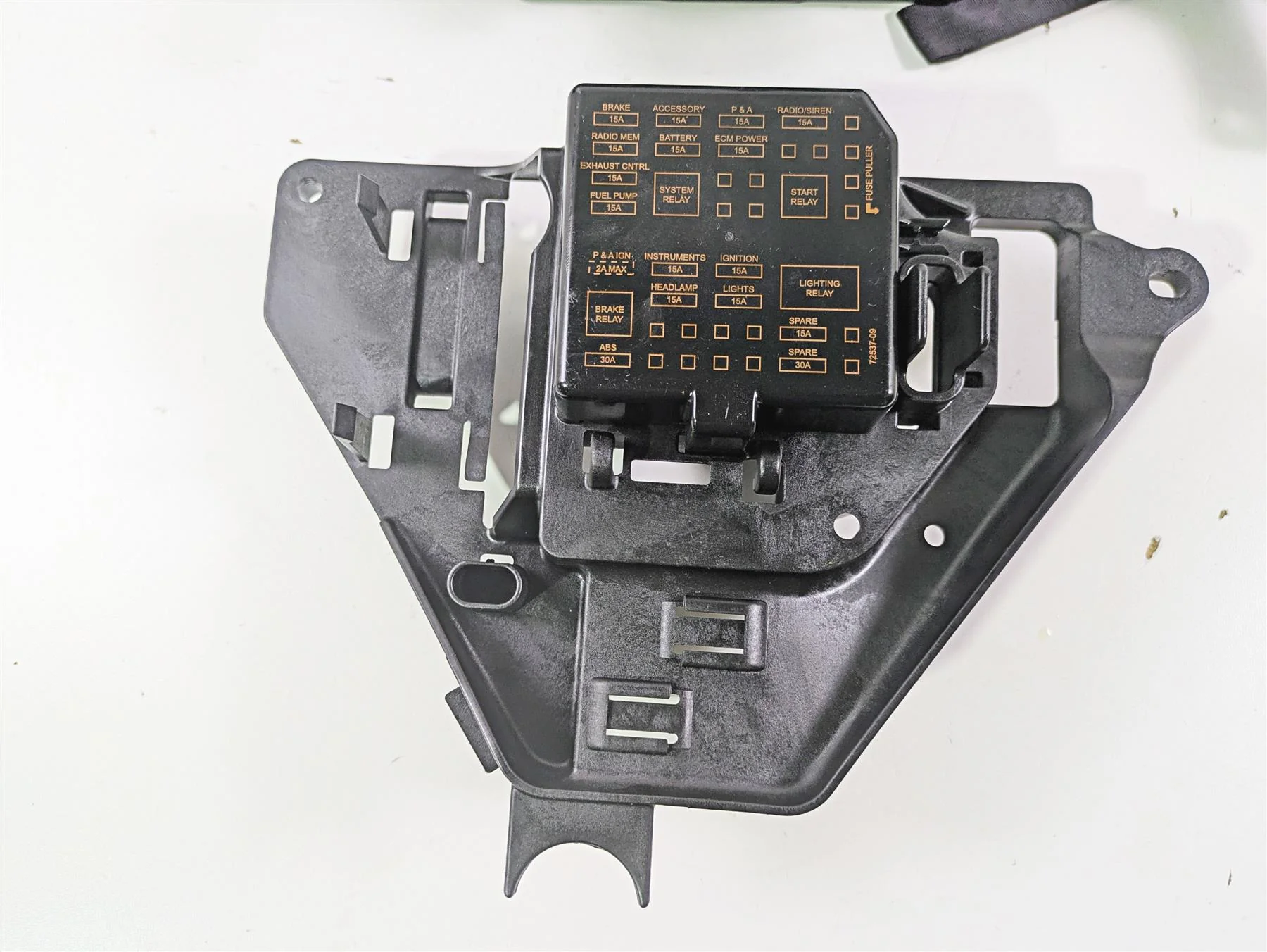 2010 Harley Touring FLHXSE CVO Street Glide Battery Tray Holder - Read 66281-09B - Image 3