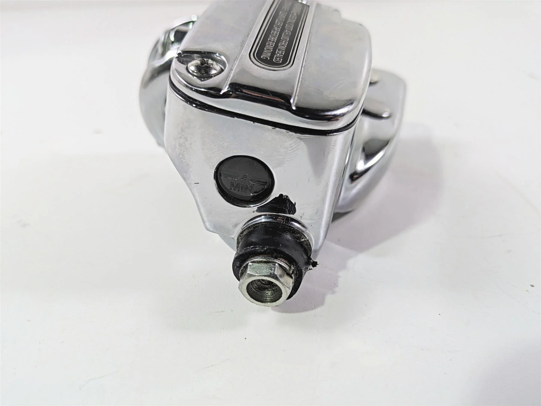 2010 Harley Touring FLHXSE CVO Street Glide Clutch Master Cylinder 36700081D - Image 11