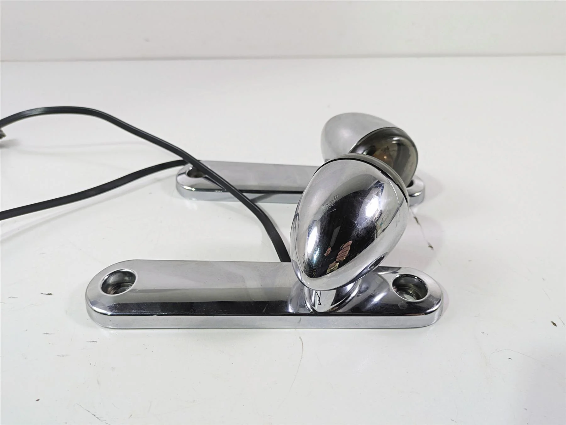 2010 Harley Touring FLHXSE CVO Street Glide Front Blinker & Mount Set 69278-06 - Image 6