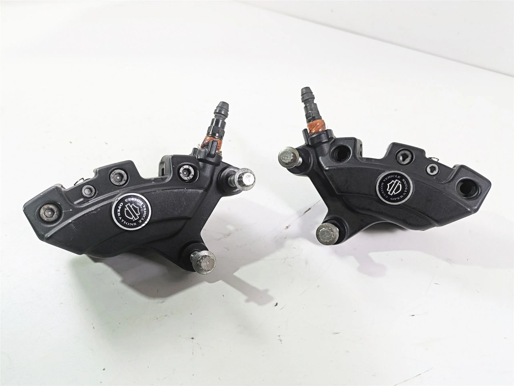2010 Harley Touring FLHXSE CVO Street Glide Front Brake Caliper Set 46368-10