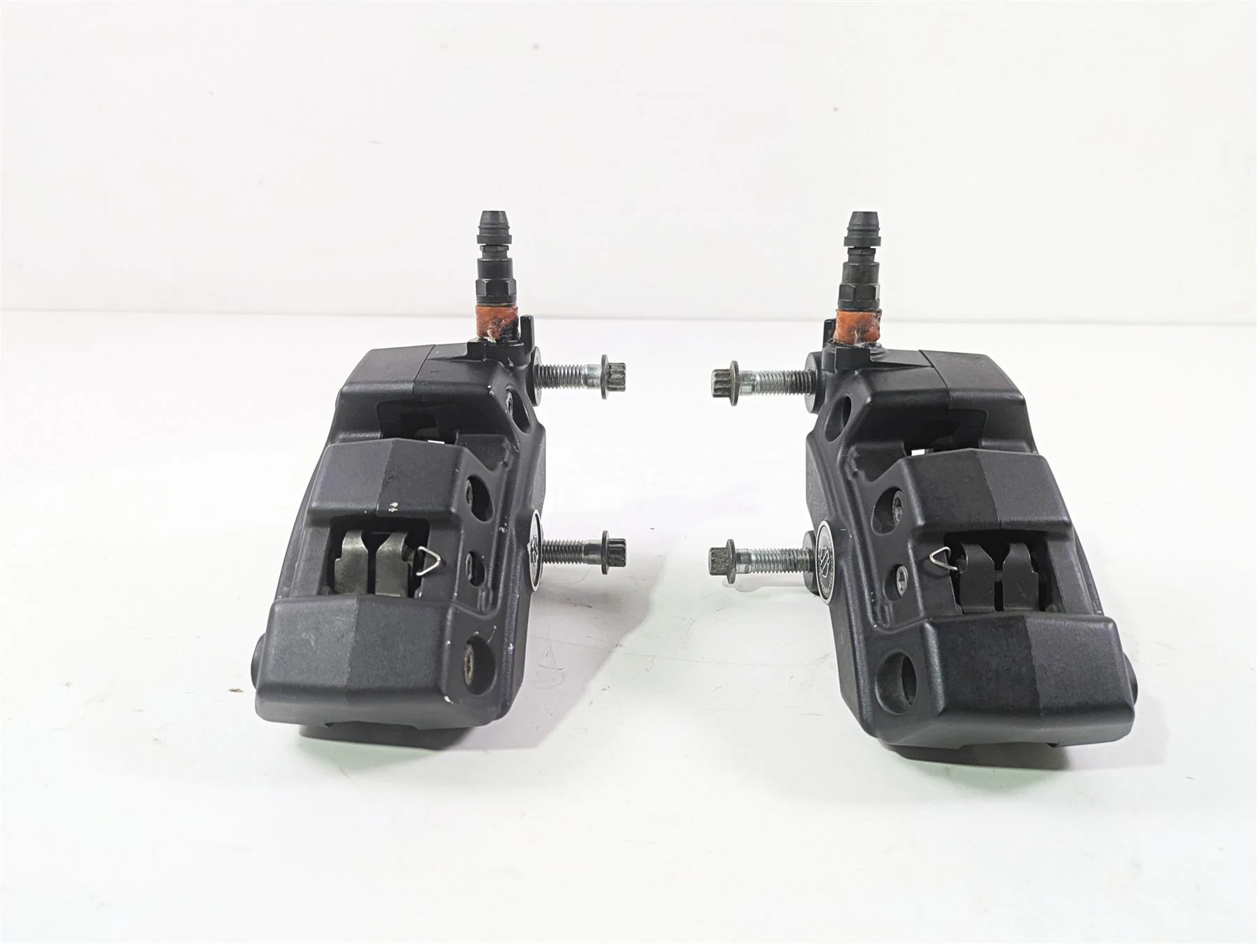 2010 Harley Touring FLHXSE CVO Street Glide Front Brake Caliper Set 46368-10 - Image 3