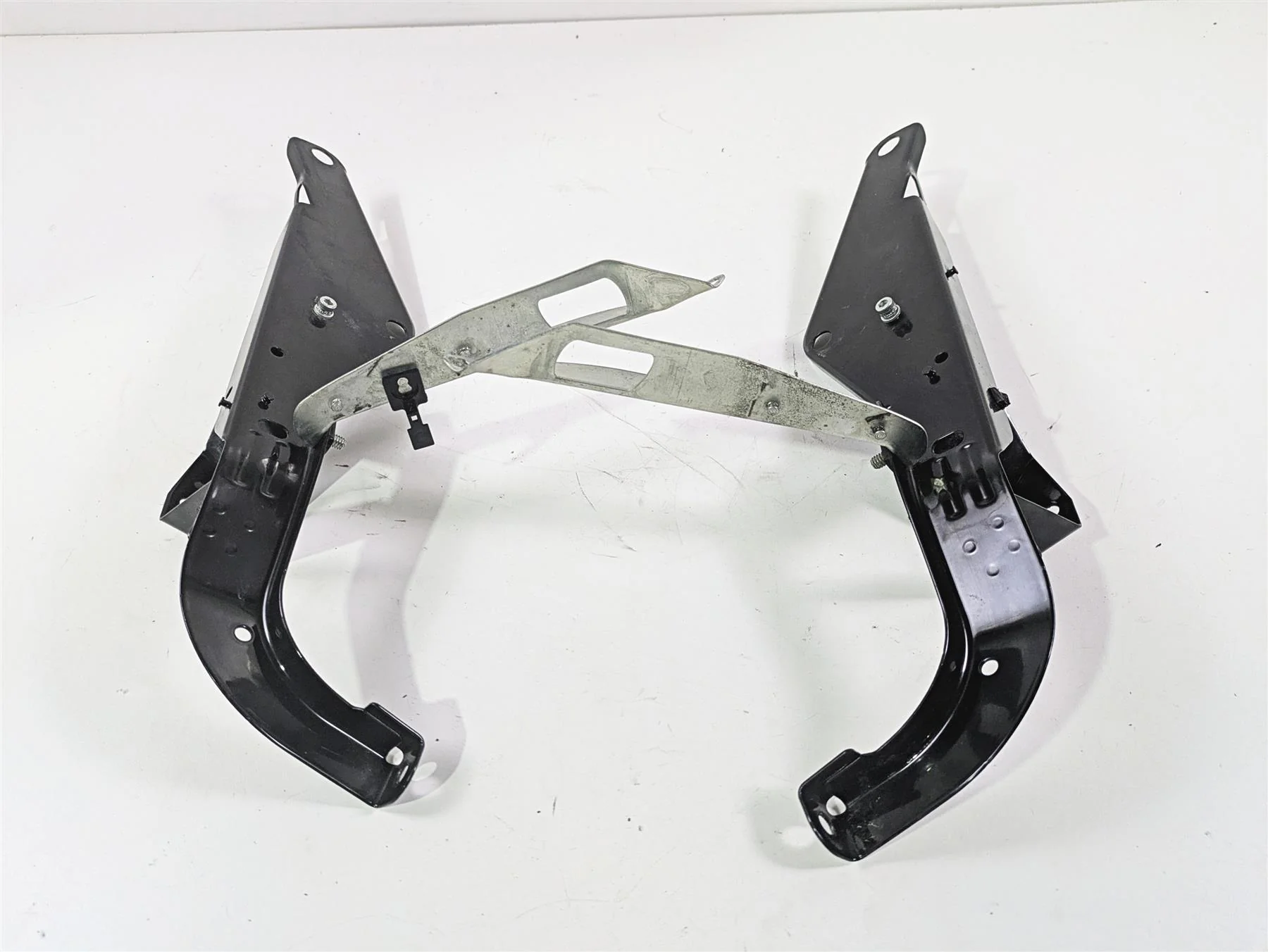 2010 Harley Touring FLHXSE CVO Street Glide Front Fairing Mounts Set 58478-96B - Image 4