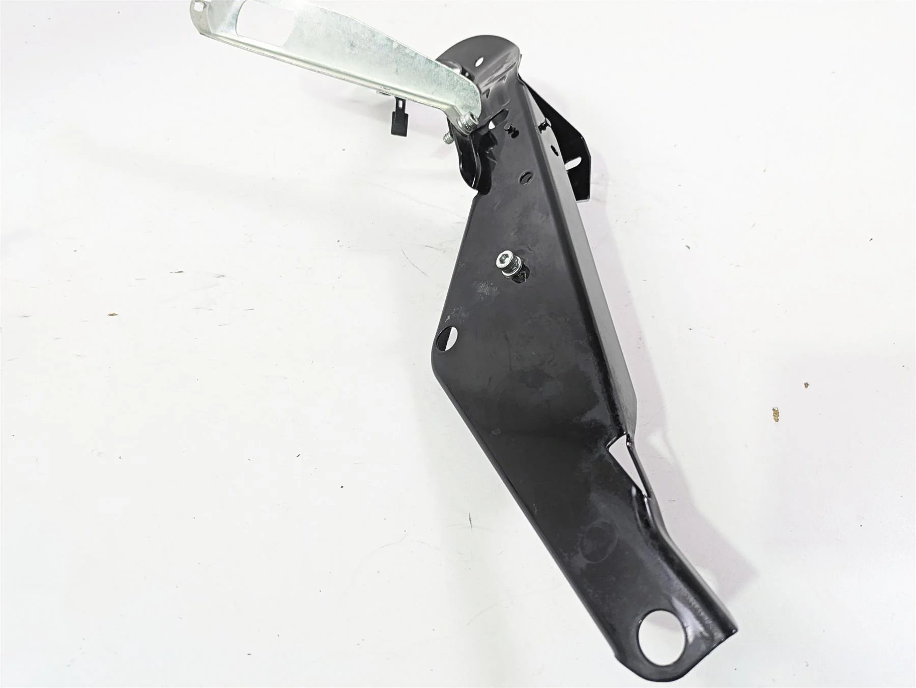 2010 Harley Touring FLHXSE CVO Street Glide Front Fairing Mounts Set 58478-96B - Image 9