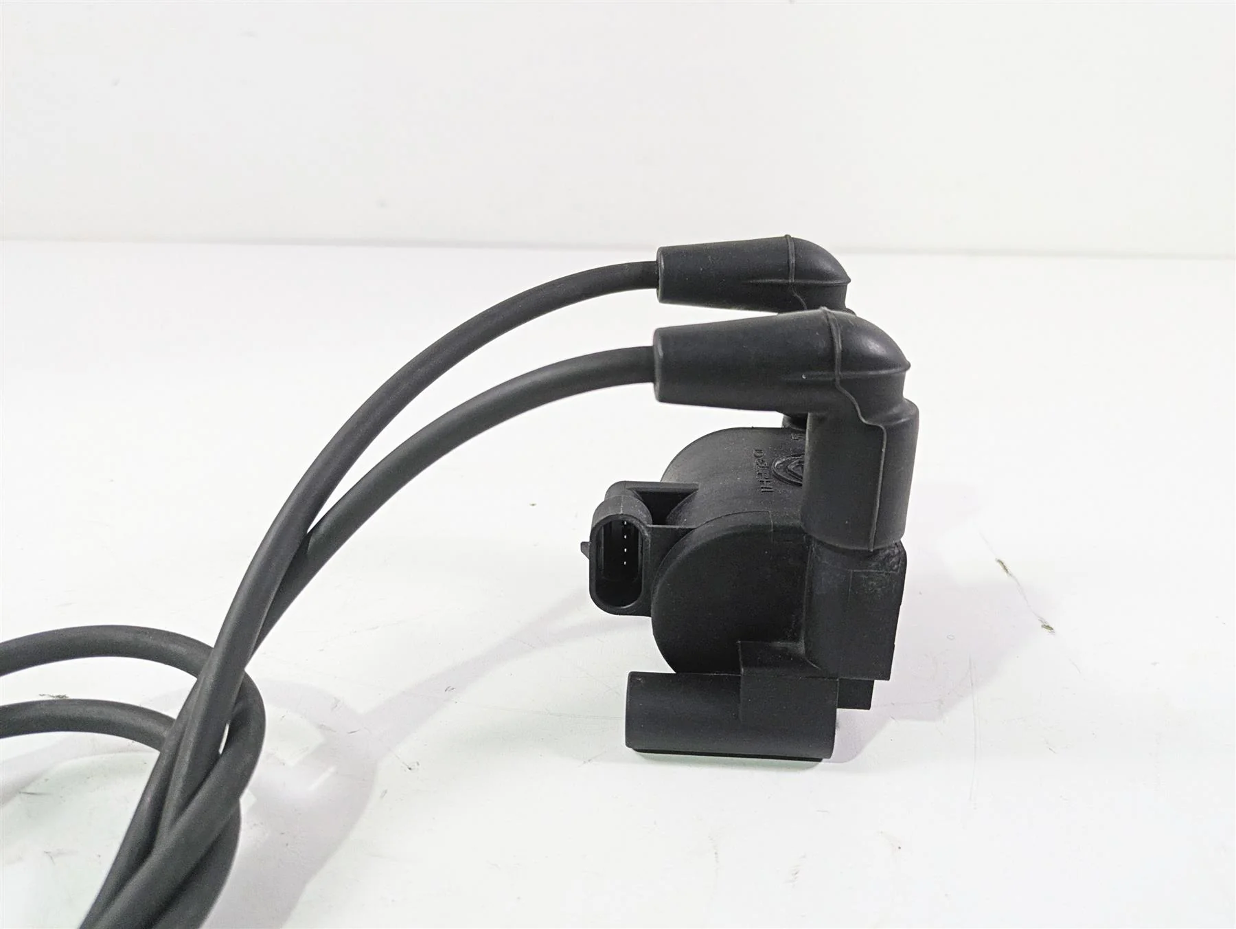 2010 Harley Touring FLHXSE CVO Street Glide Ignition Coil Wires Plugs 31696-07A - Image 5