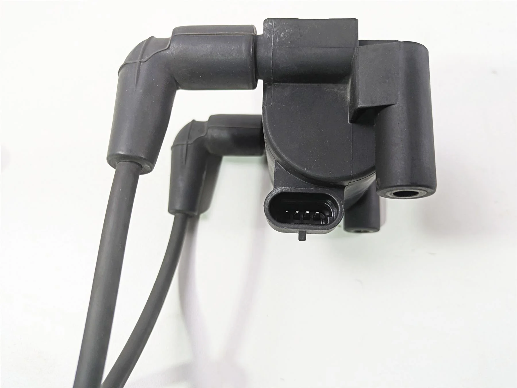 2010 Harley Touring FLHXSE CVO Street Glide Ignition Coil Wires Plugs 31696-07A - Image 9