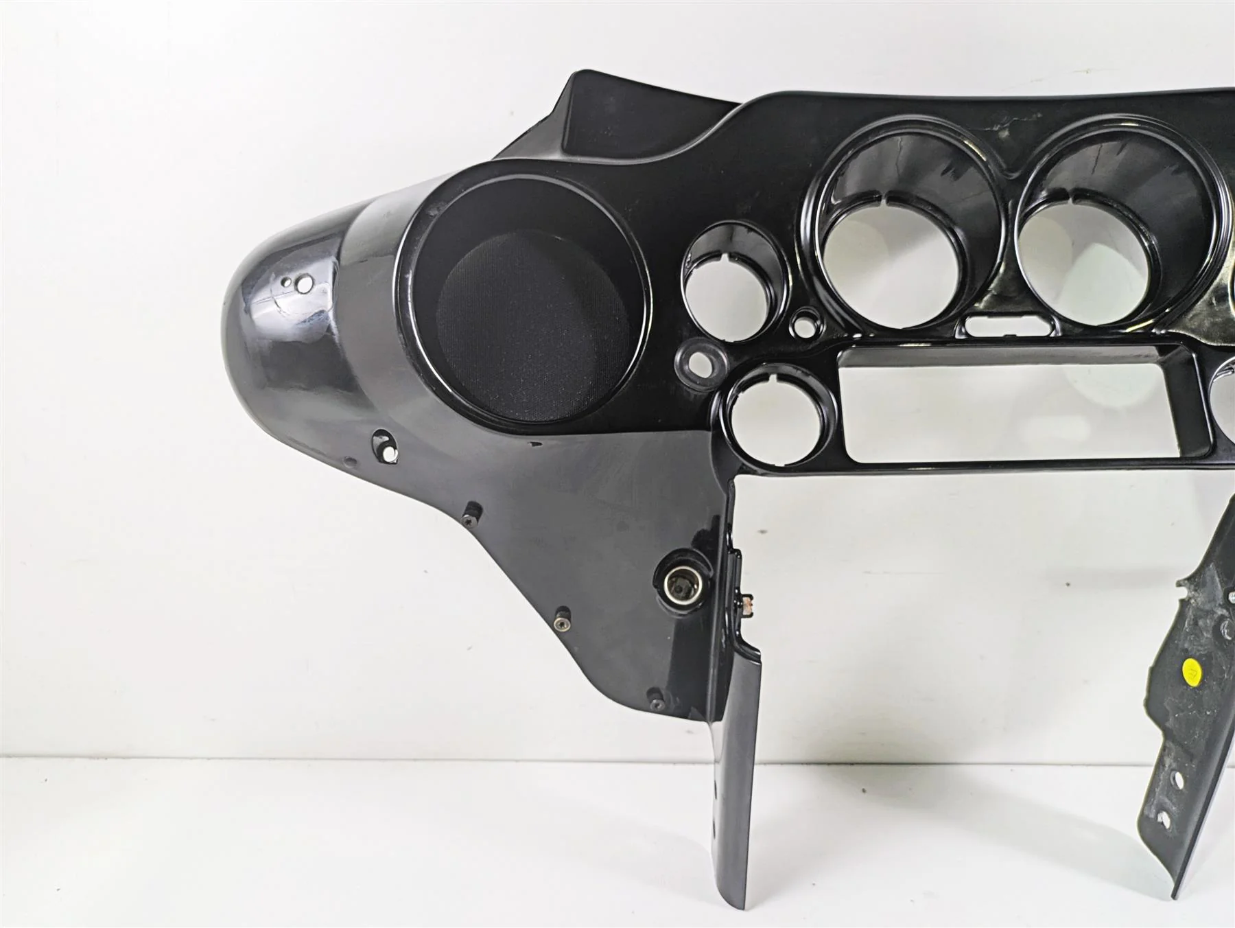 2010 Harley Touring FLHXSE CVO Street Glide Inner Front Fairing -Read 57628-10DH - Image 10