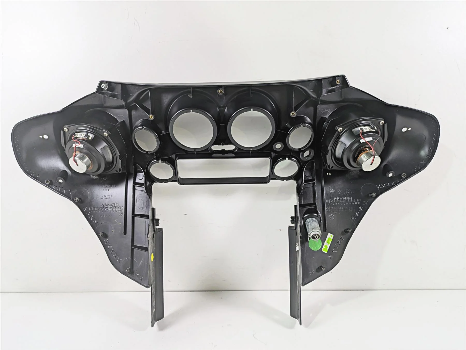 2010 Harley Touring FLHXSE CVO Street Glide Inner Front Fairing -Read 57628-10DH - Image 3