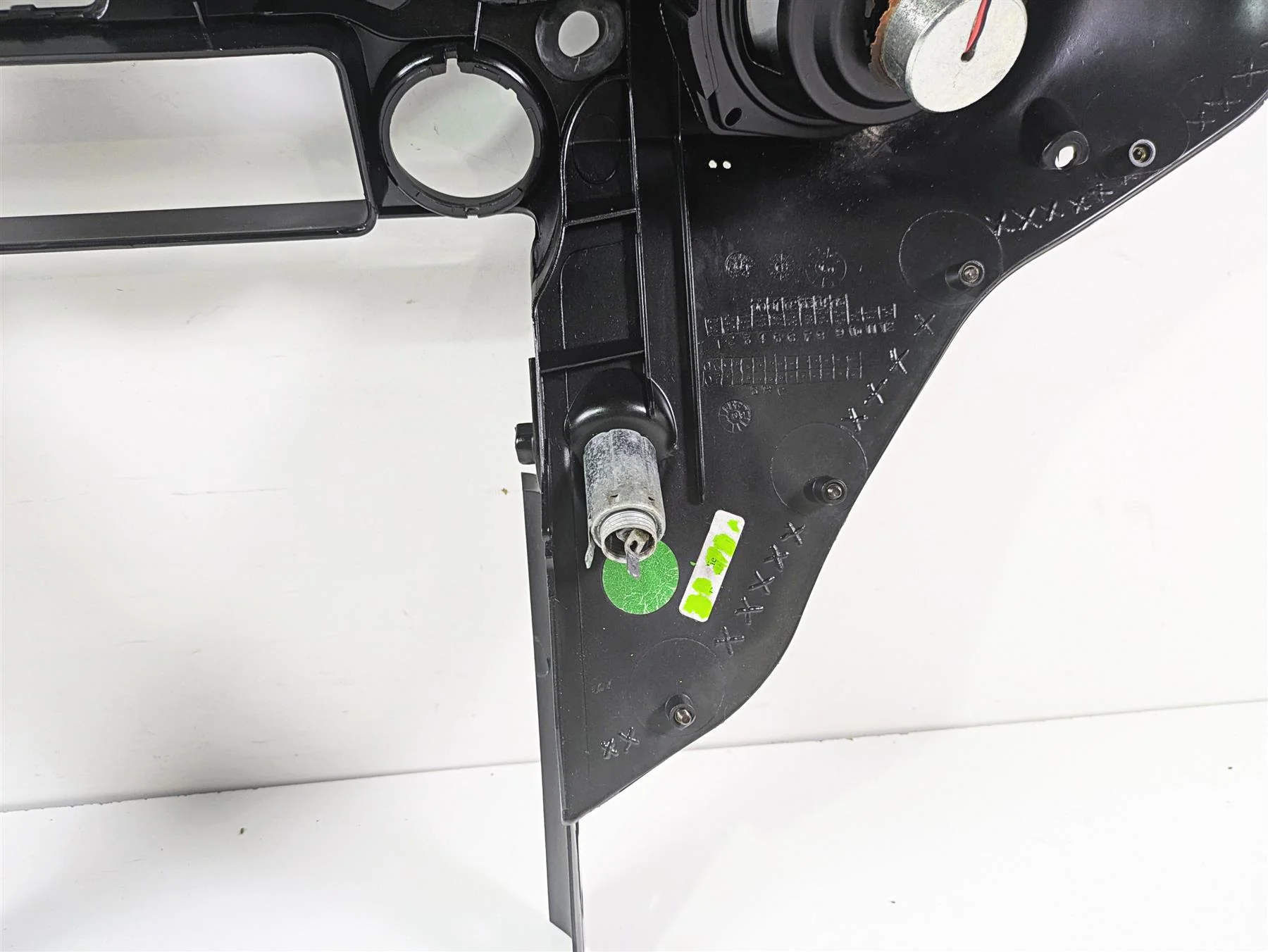 2010 Harley Touring FLHXSE CVO Street Glide Inner Front Fairing -Read 57628-10DH - Image 6