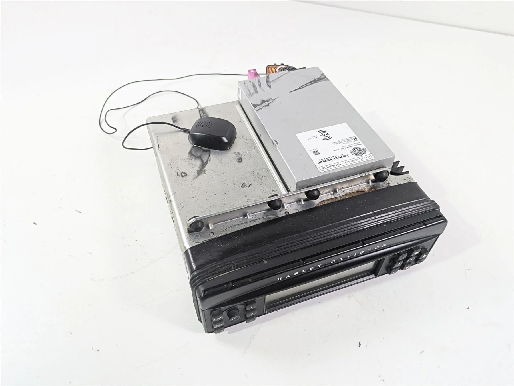 2010 Harley Touring FLHXSE CVO Street Glide Radio & Xm Module Set -Read 76160-06 - Image 11