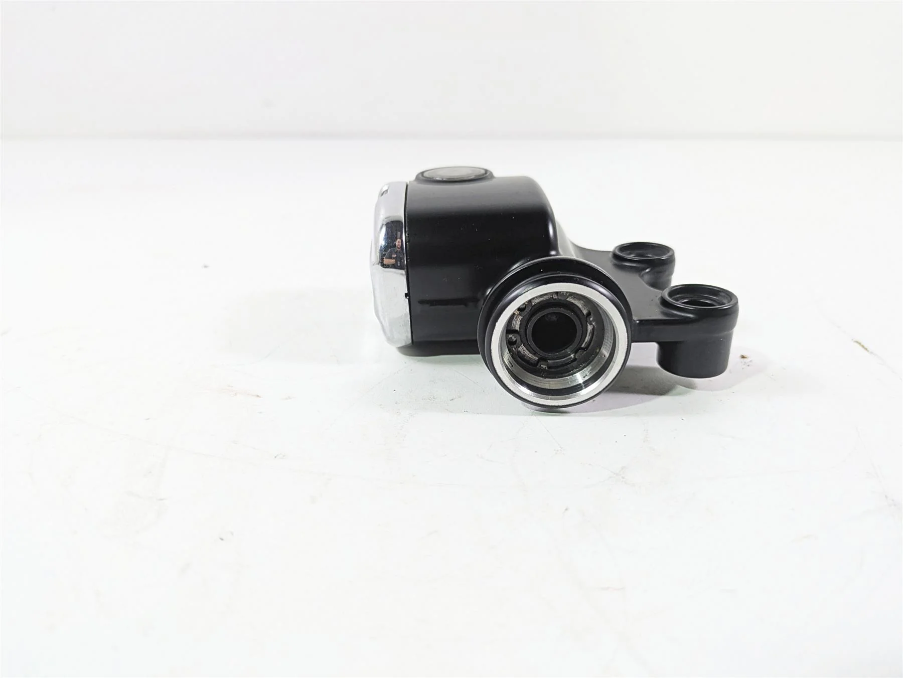 2010 Harley Touring FLHXSE CVO Street Glide Rear Brake Master Cylinder 46459-08B - Image 5