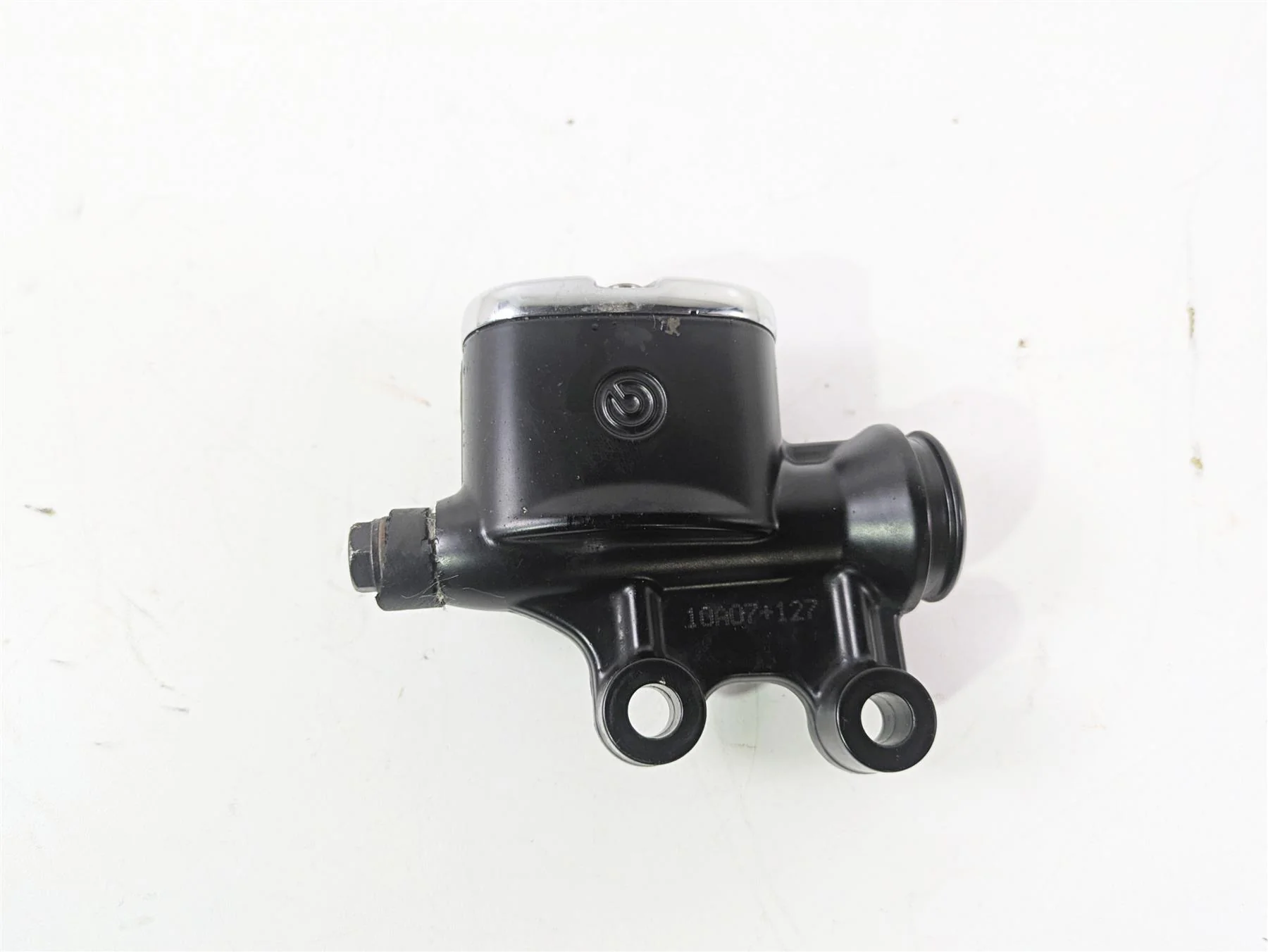 2010 Harley Touring FLHXSE CVO Street Glide Rear Brake Master Cylinder 46459-08B - Image 6